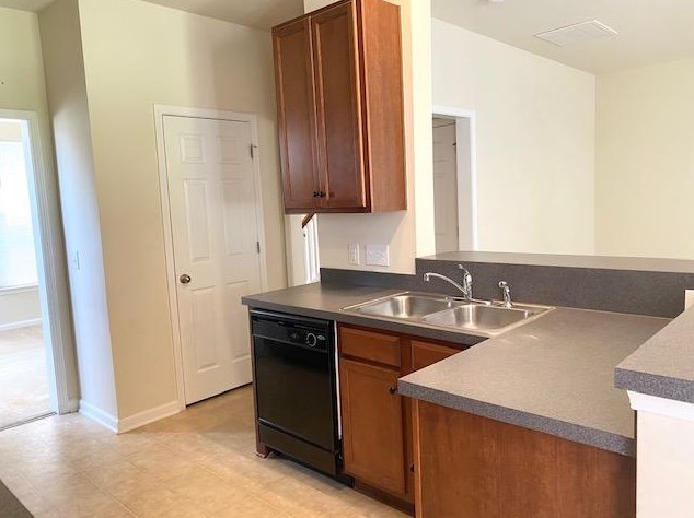 160 Avonshire Dr, Summerville, SC 29483