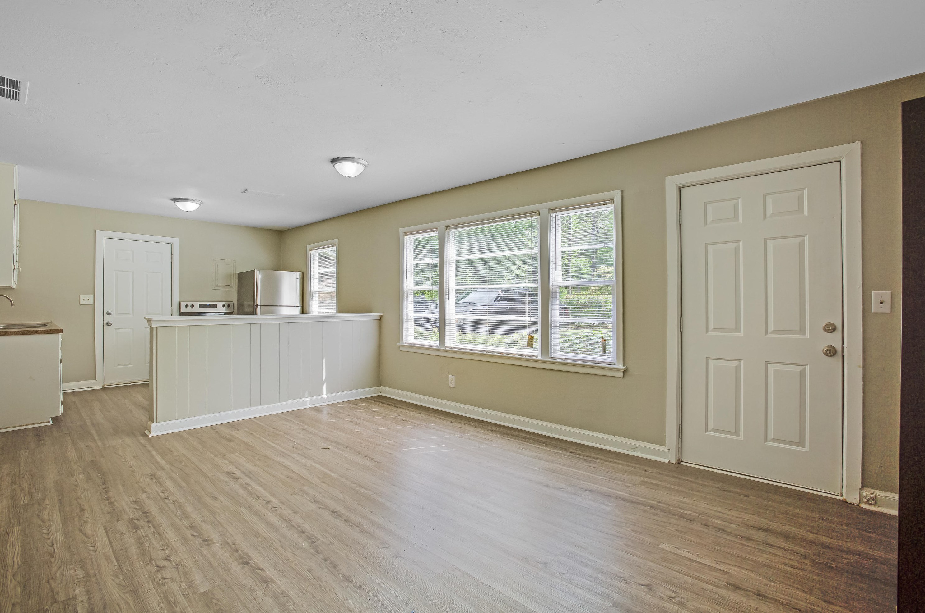 138 Giles Dr, Charleston, SC 29445-4237