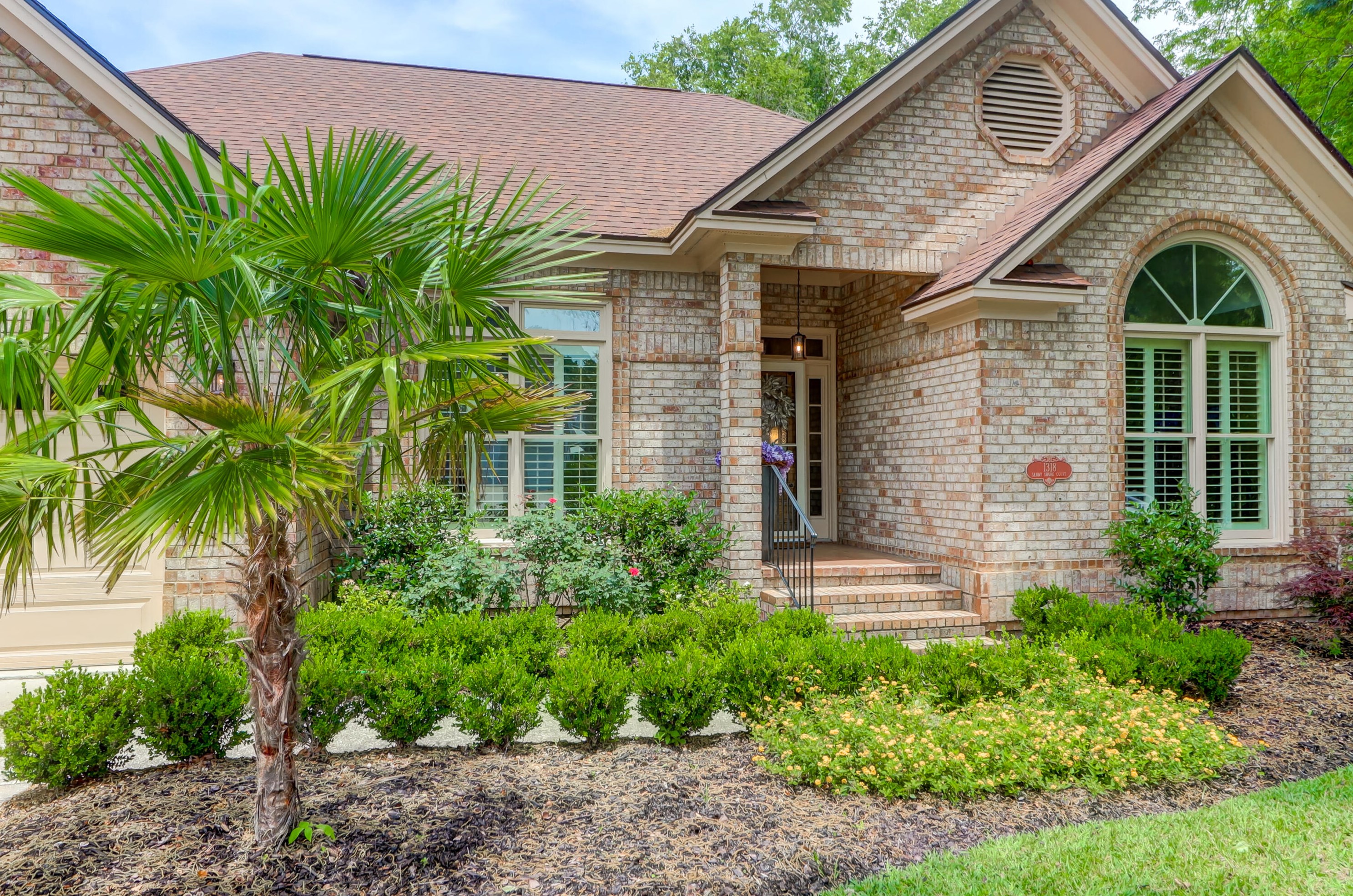 1318 Sandy Shore Ct, Mount Pleasant, SC 29464