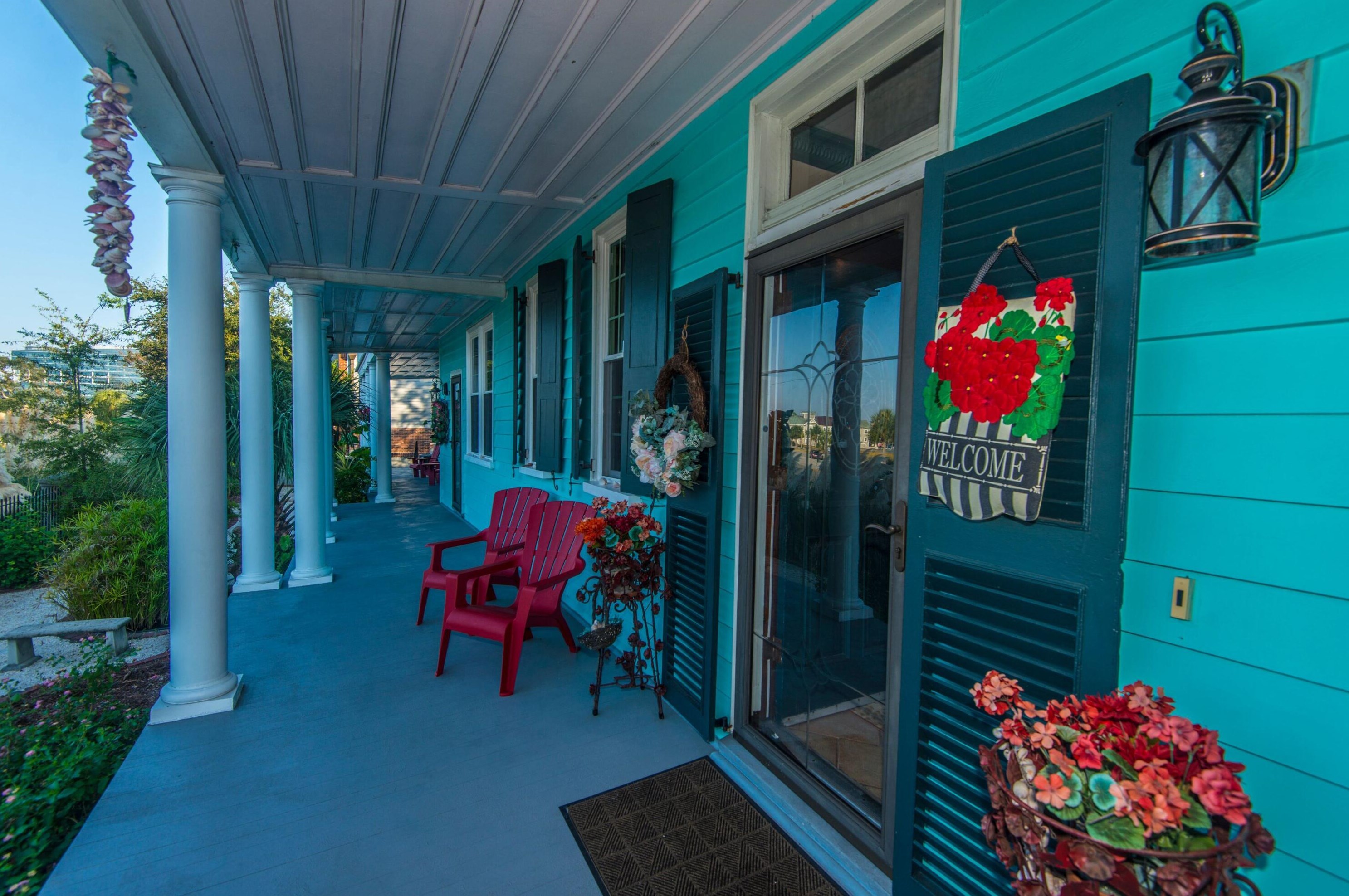 218 Wentworth St, Charleston SC 29401-1737 exterior