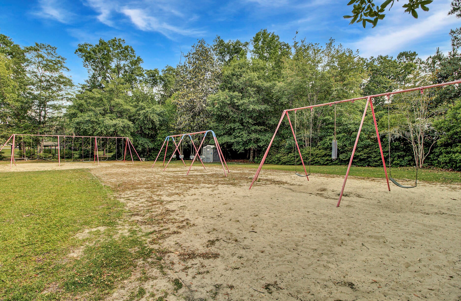 107 Murray Dr, Moncks Corner SC  29461-2605 exterior