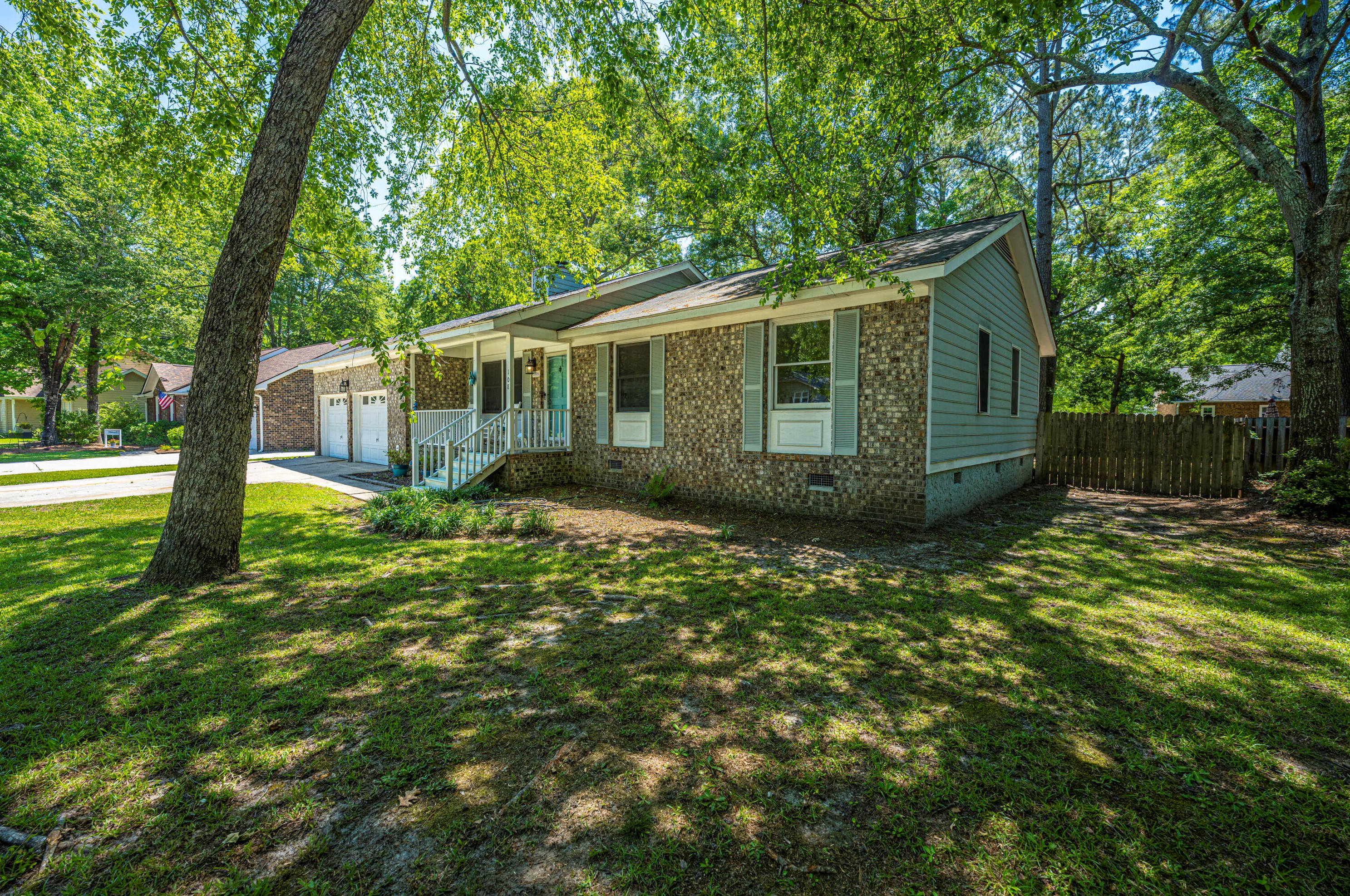 108 Fox Chase Dr, Charleston, SC 29445-5414