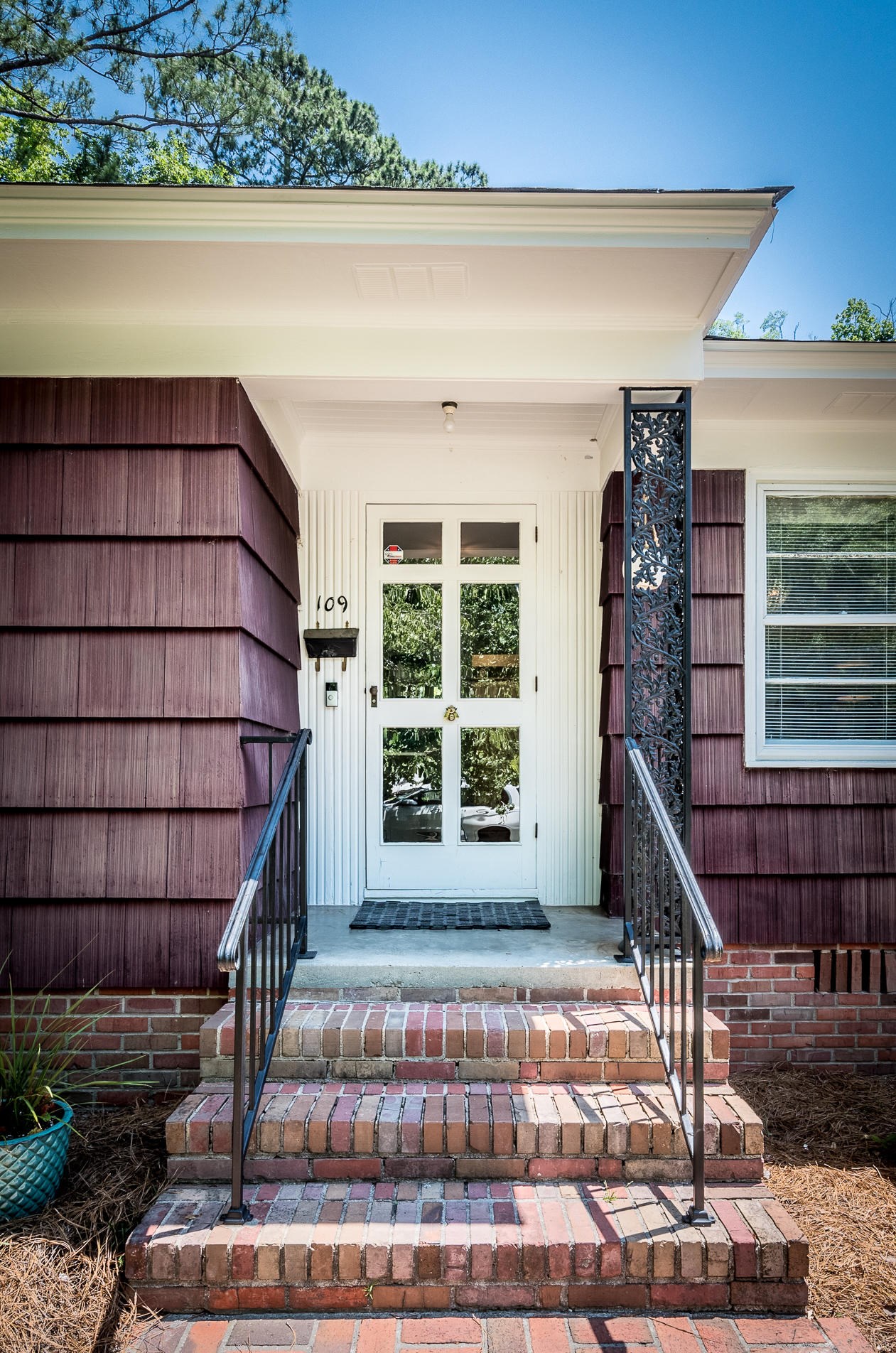 109 Woodlawn St, Walterboro, SC 29488
