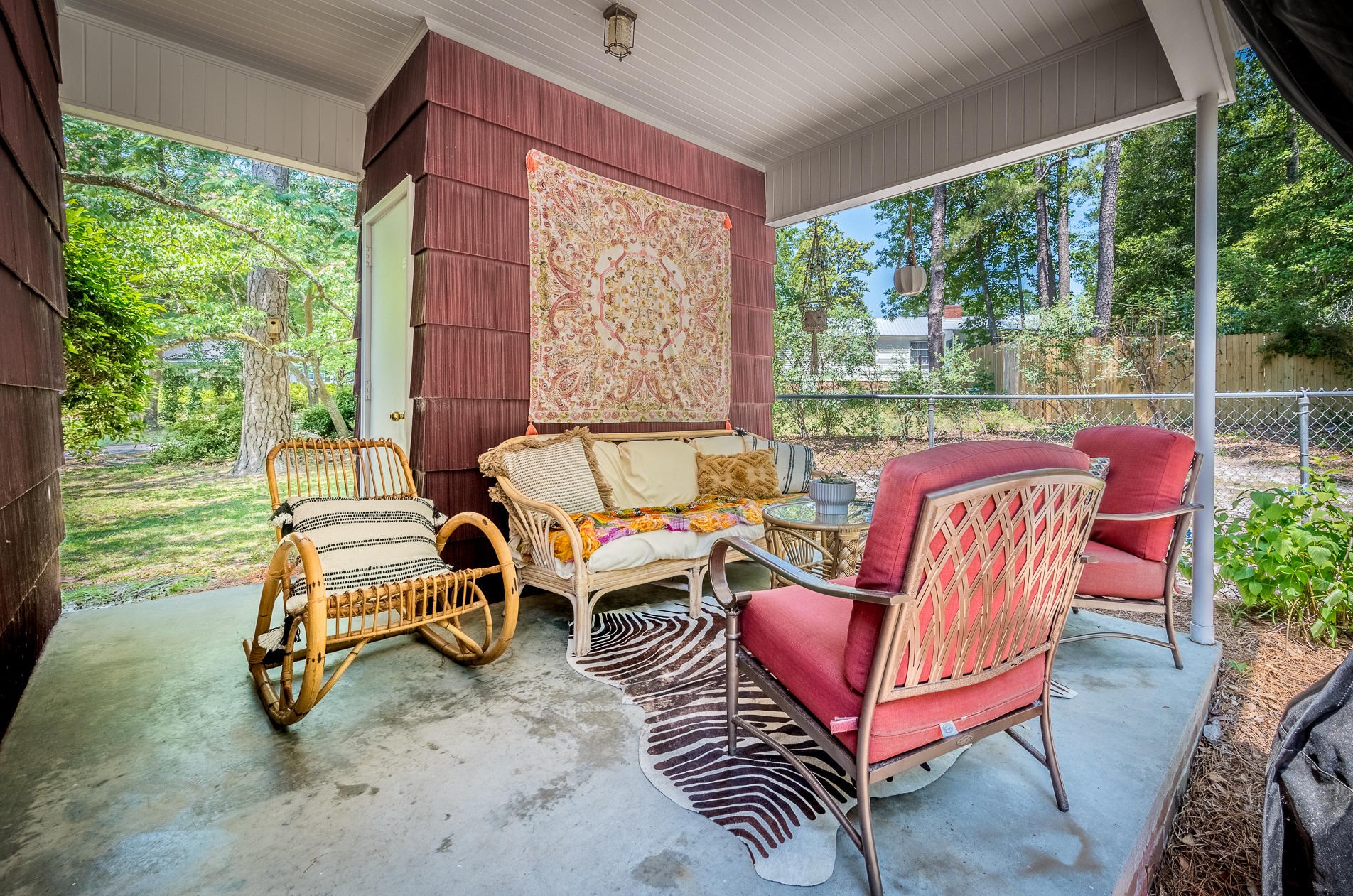 109 Woodlawn St, Walterboro SC  29488-3643 exterior