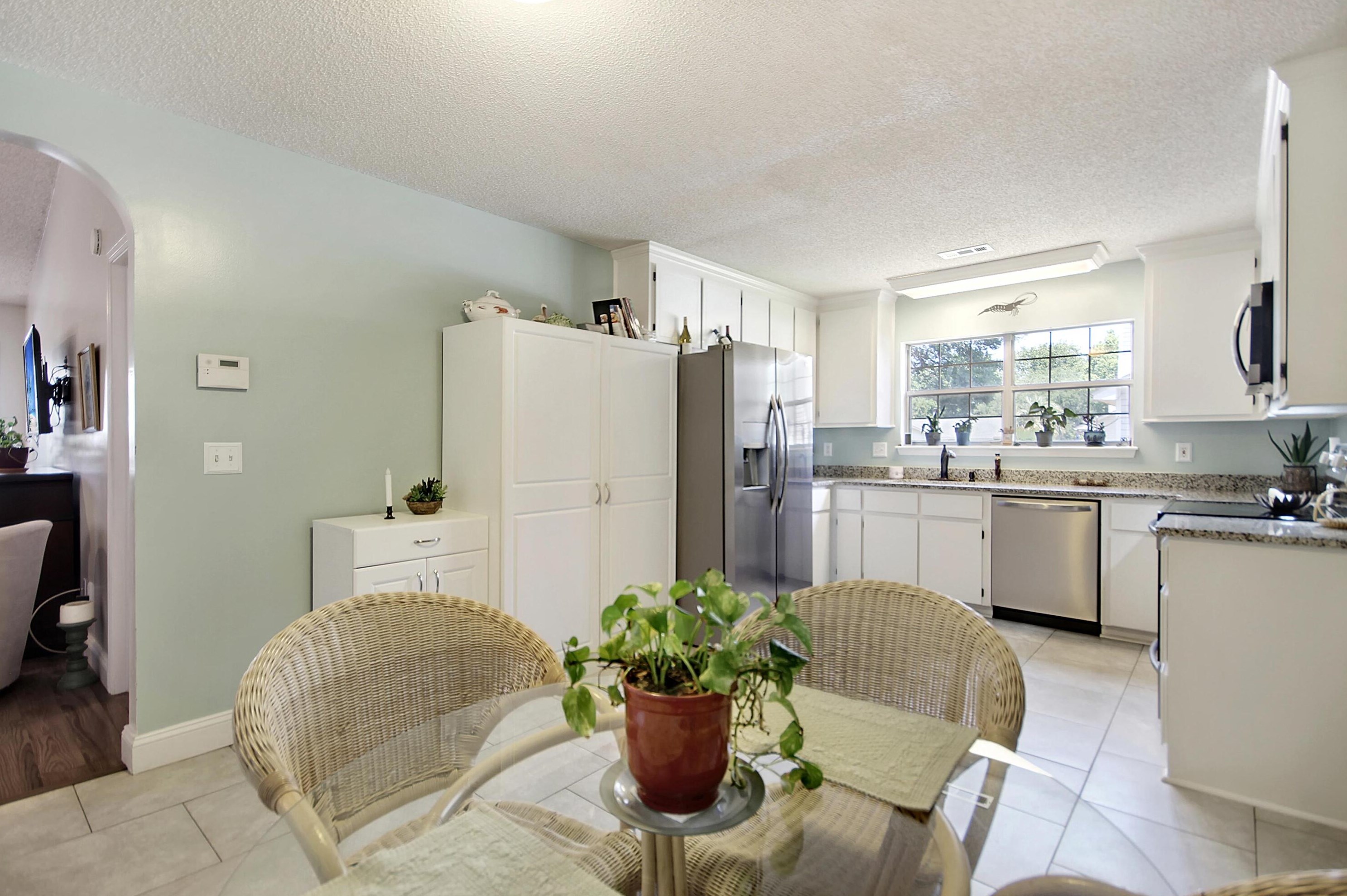 106 Elaine St, Charleston SC  29445-3170 exterior