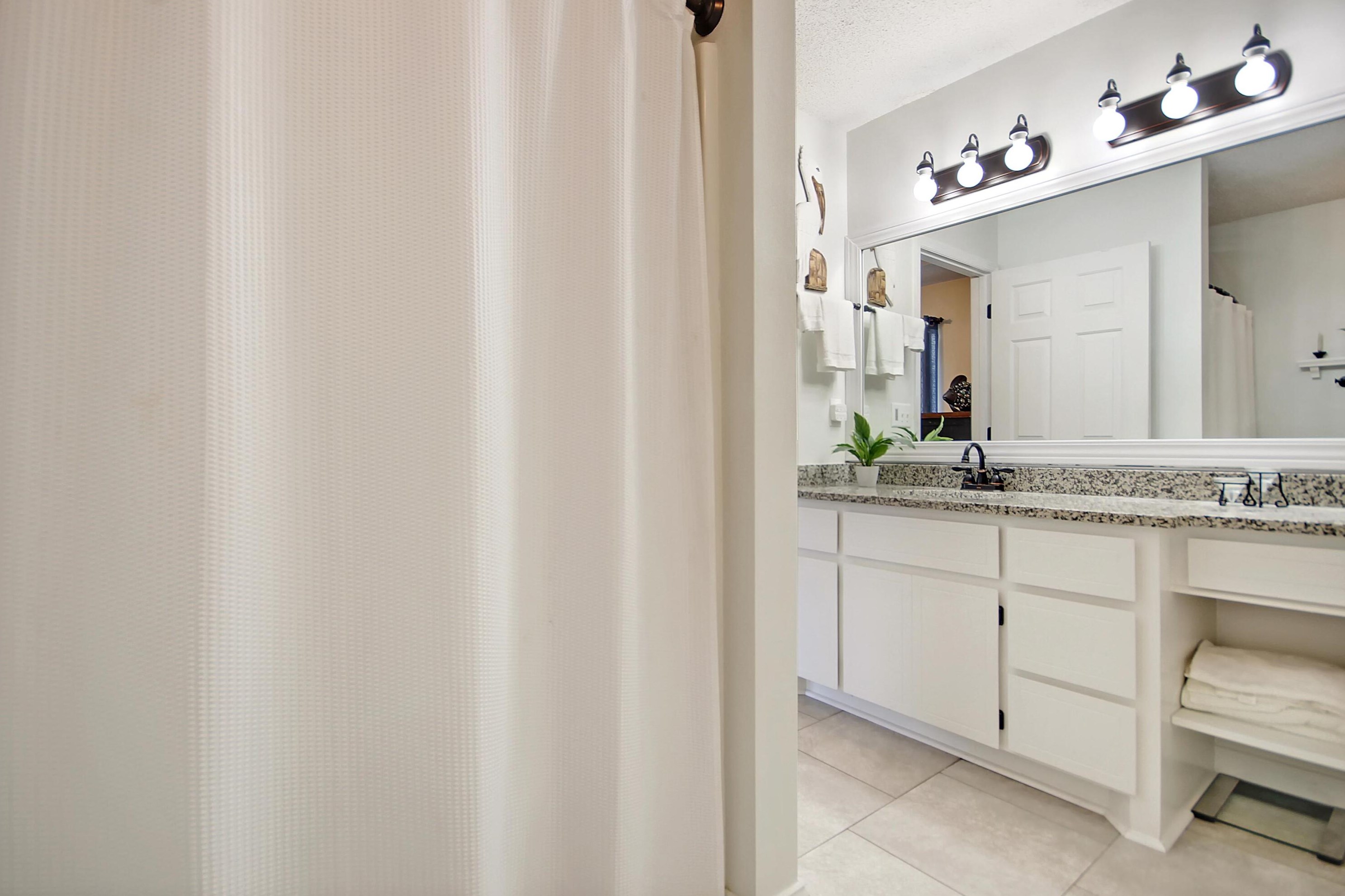 106 Elaine St, Charleston SC  29445-3170 exterior