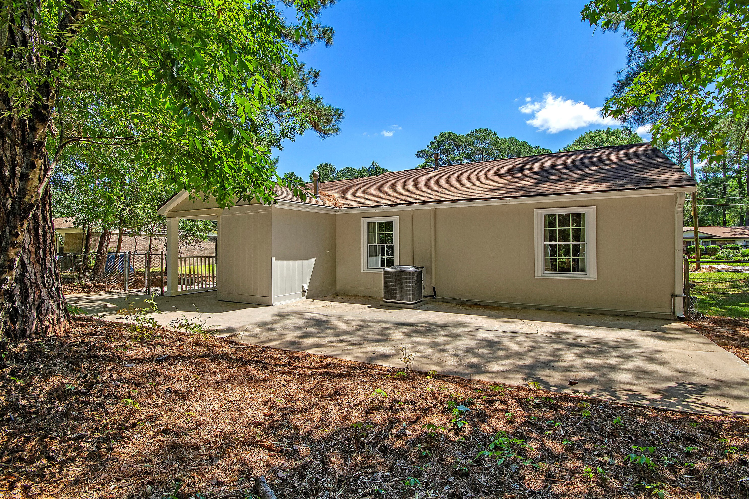 7625 Vanderbrook Pl, Charleston SC  29420-8830 exterior