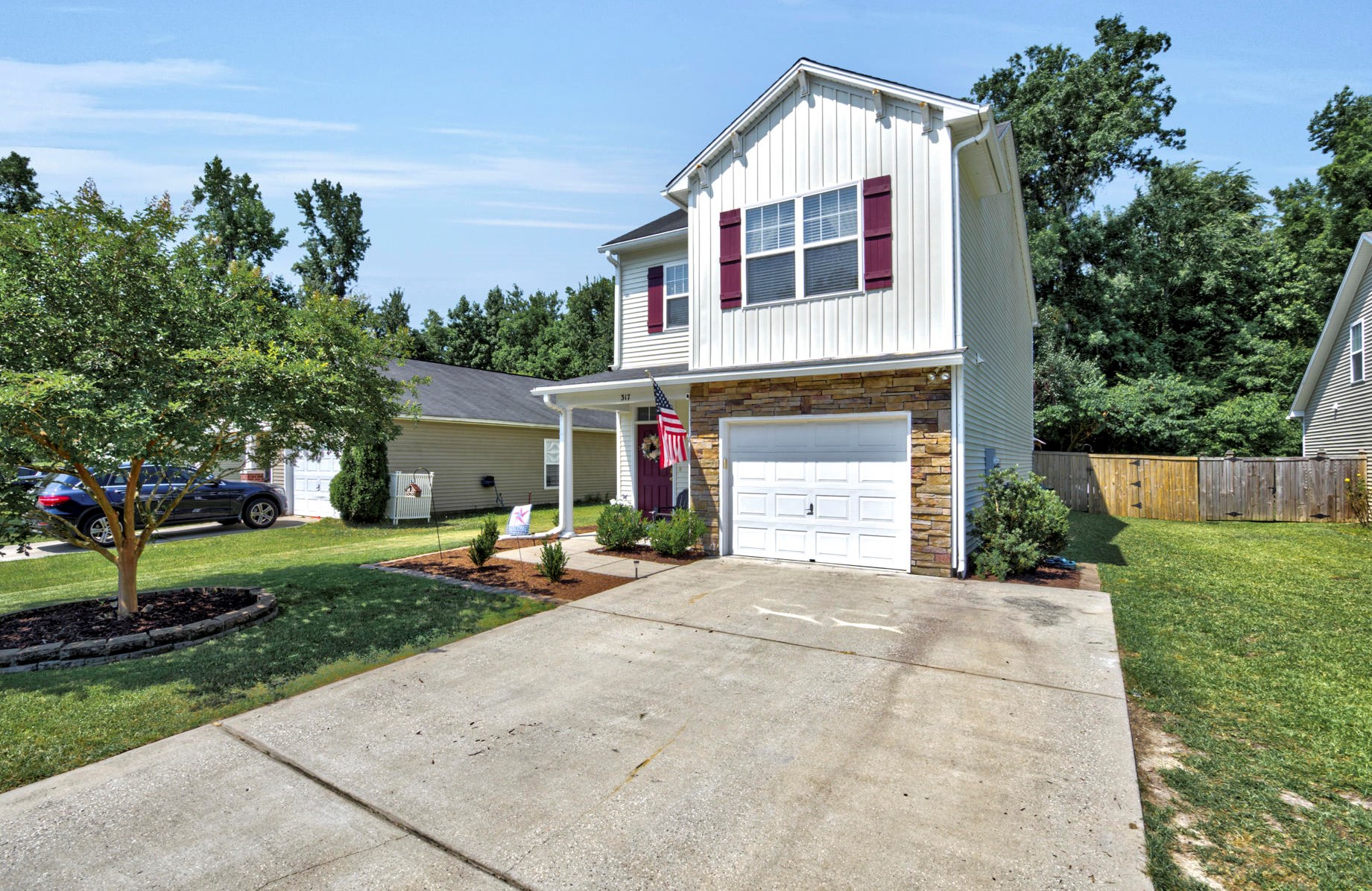 317 Burton Ct, Charleston, SC 29445-8805