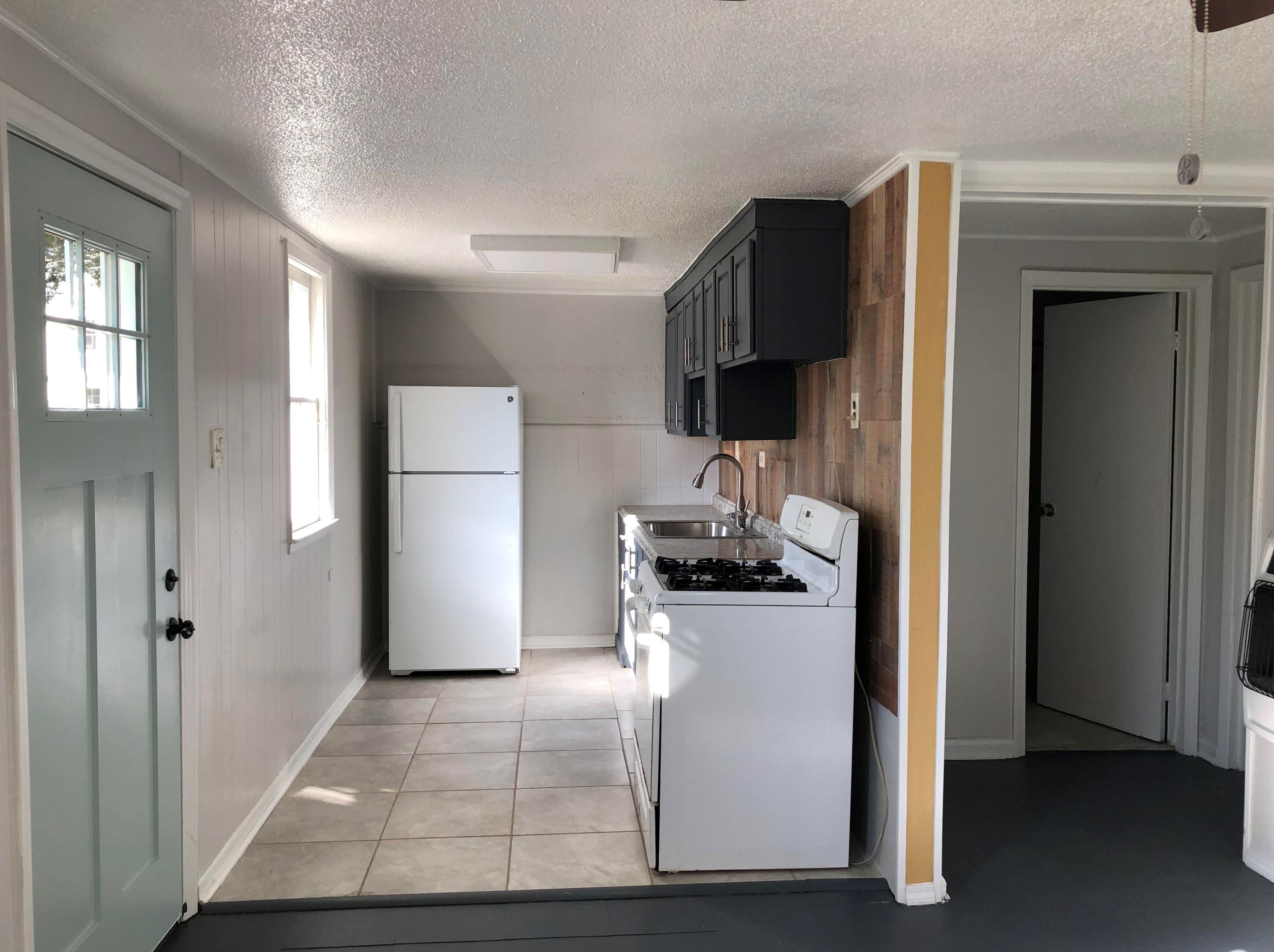 2111 Rebecca St #a, Charleston, SC 29406