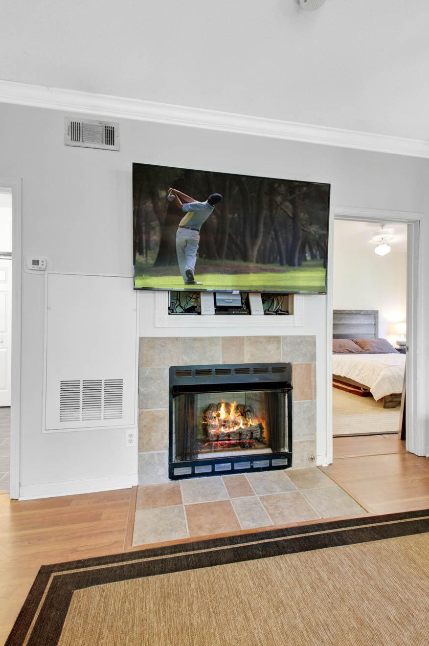 700 Daniel Ellis Dr, Charleston SC  12308-3034 exterior