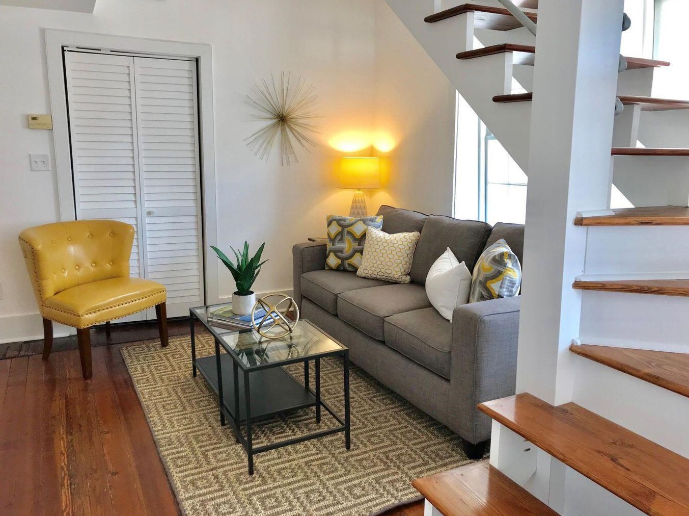 68 South St, Charleston SC  29403-6216 exterior