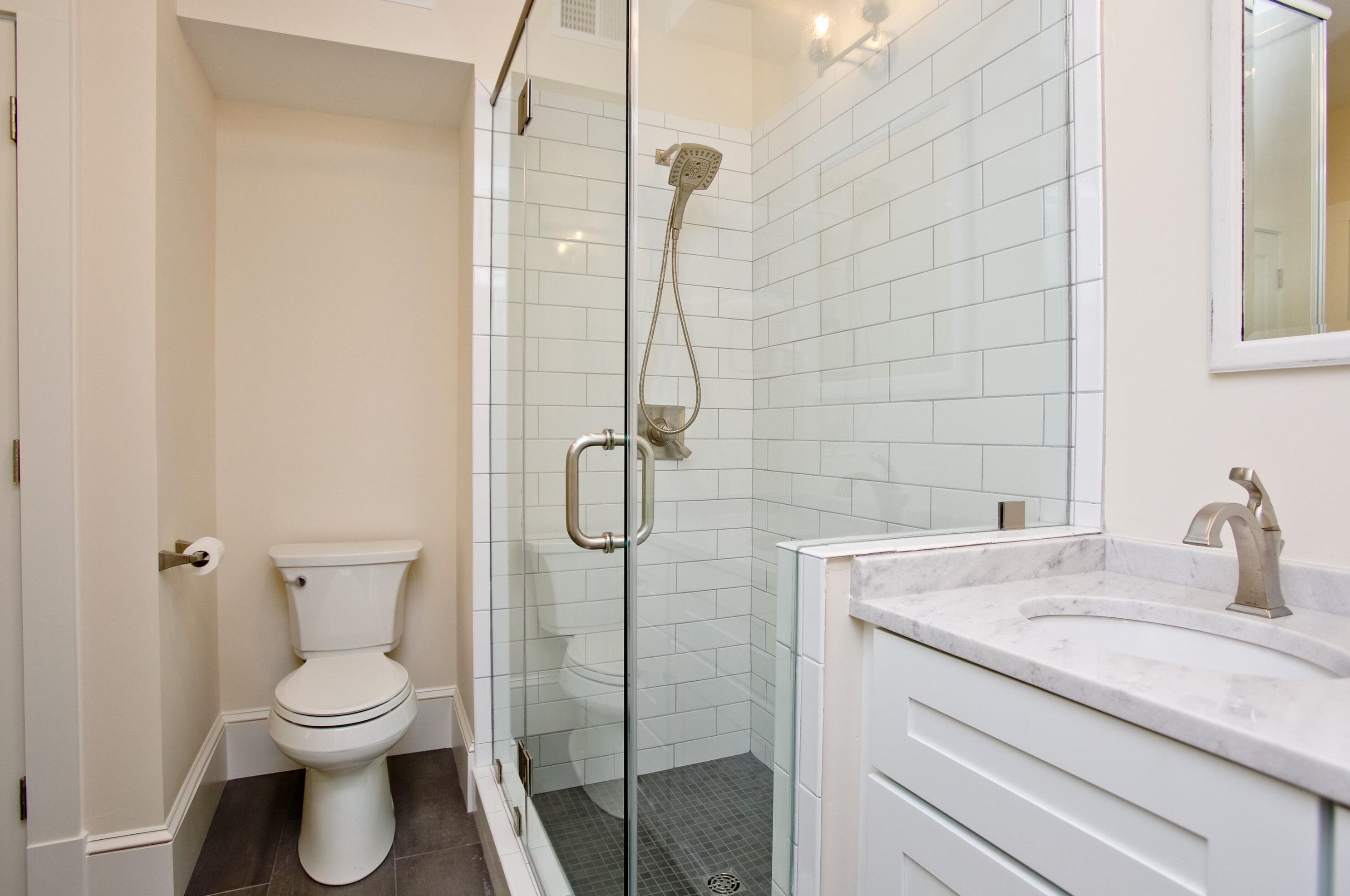 32 Amherst St, Charleston SC  29403-5617 exterior