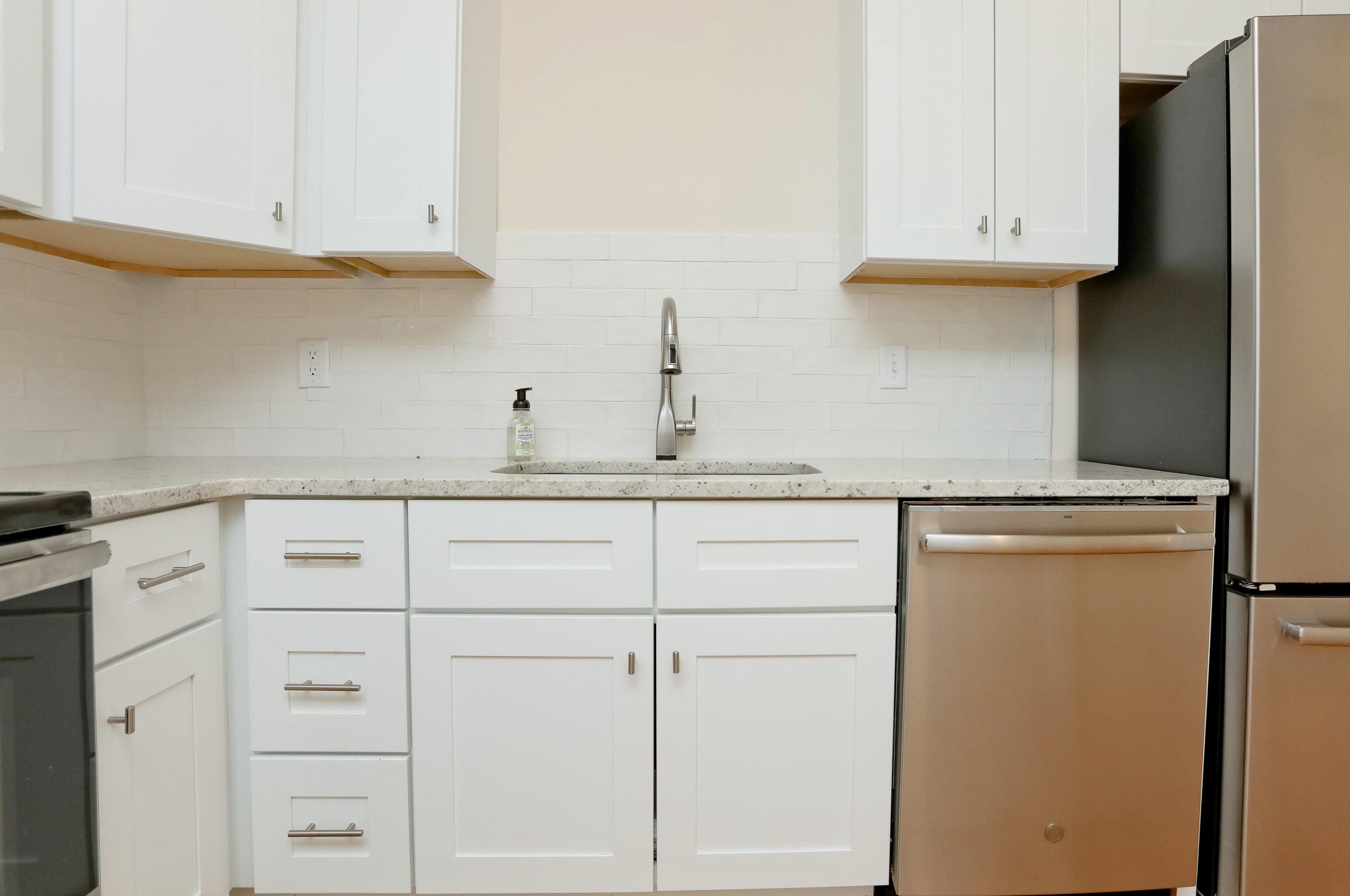 32 Amherst St, Charleston SC  29403-5617 exterior