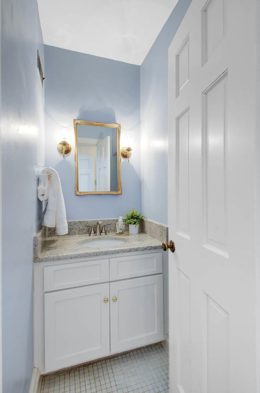 55 Battery St, Charleston SC 29401-0027 exterior