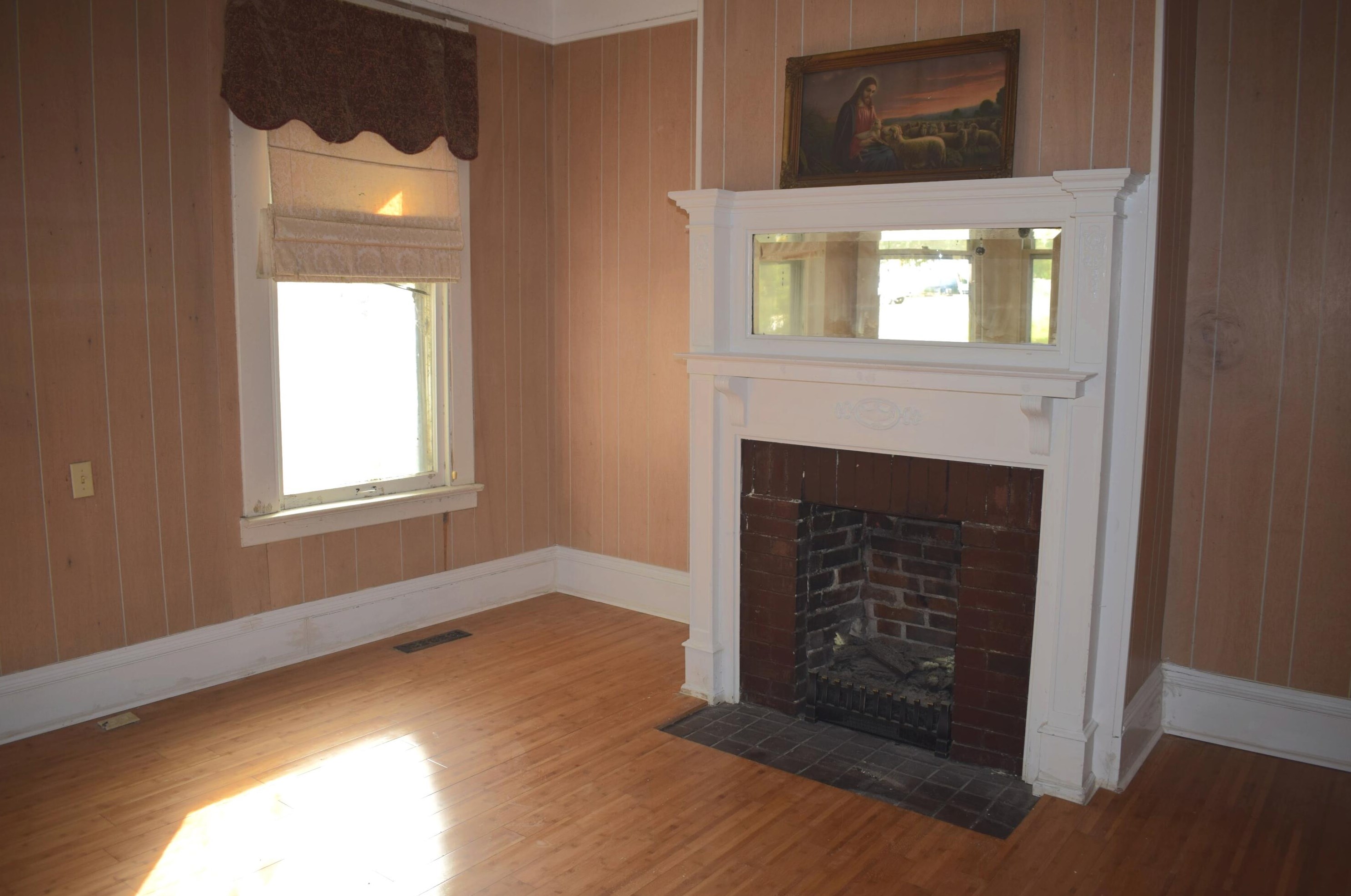 101 N Farr Ave, Andrews, SC 29510