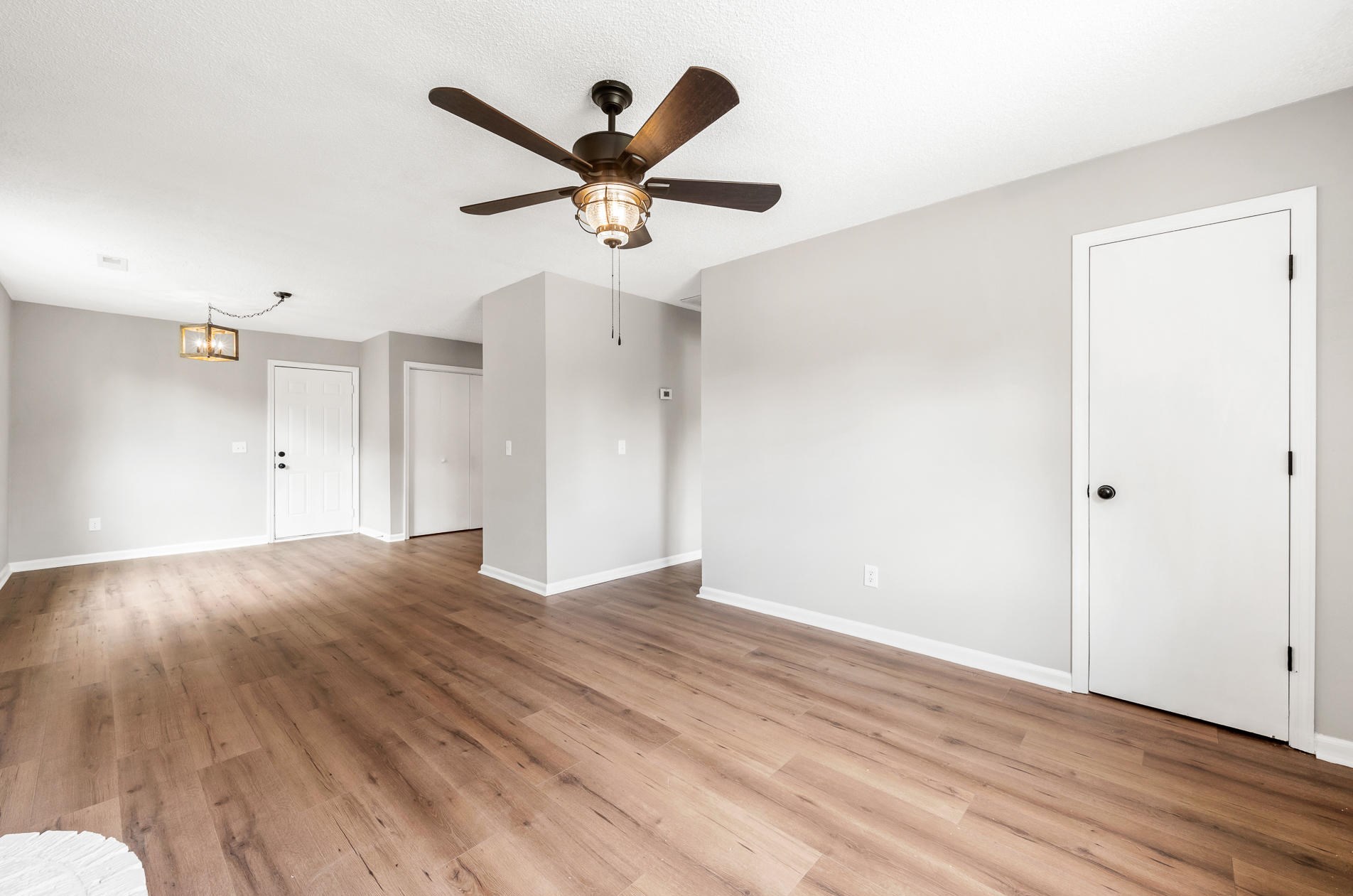 75 Tanbark Ct, Charleston SC  29445-3805 exterior