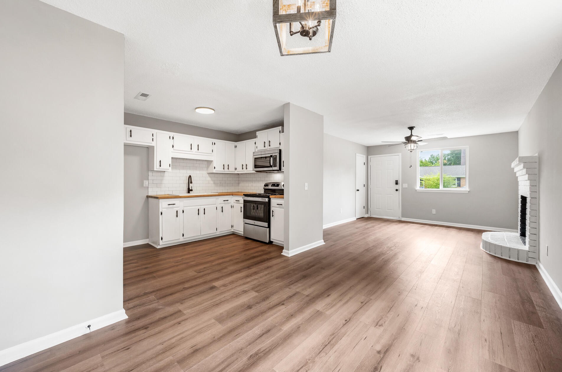 75 Tanbark Ct, Charleston SC  29445-3805 exterior
