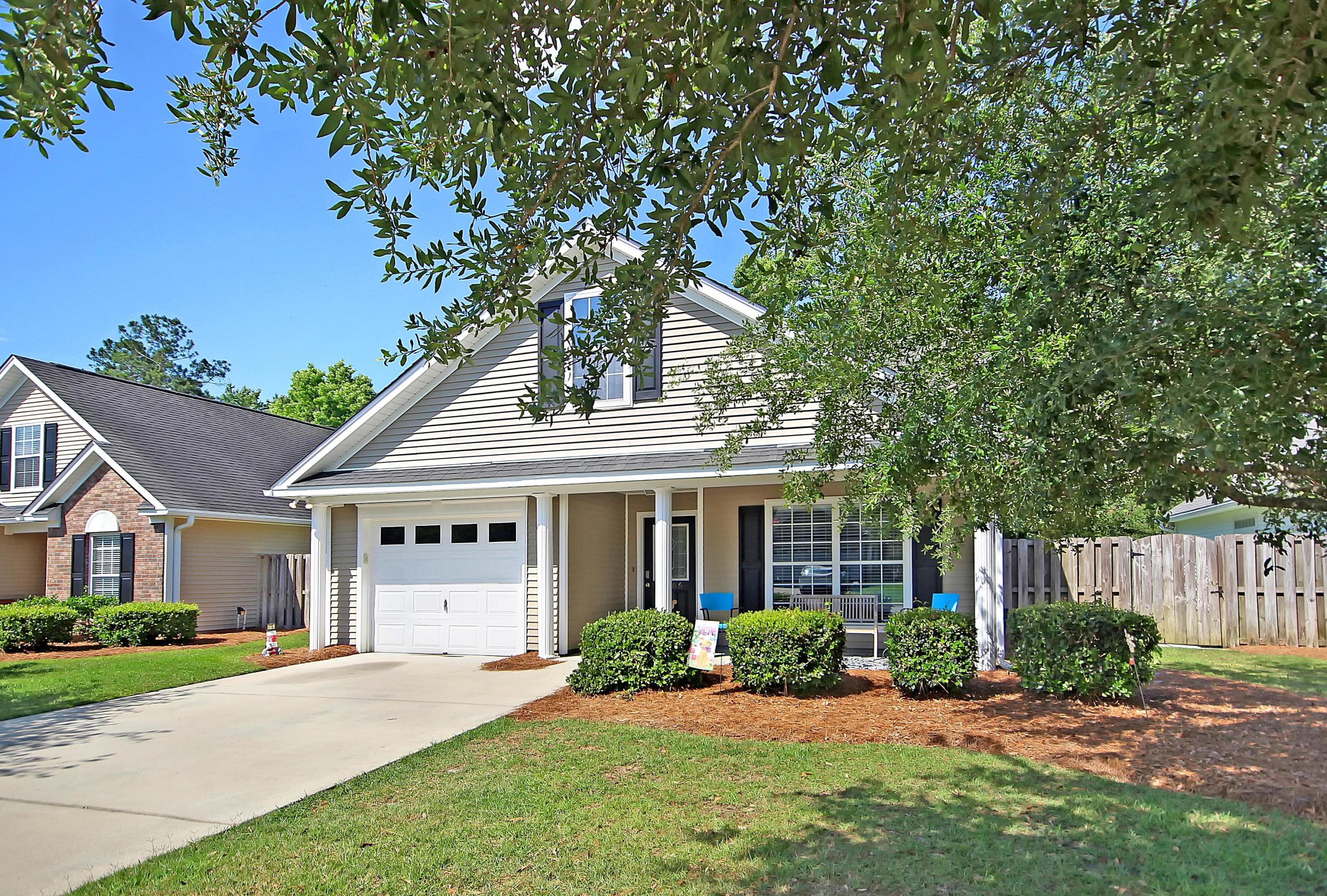 9266 Ayscough Rd, Summerville SC  29485-8532 exterior