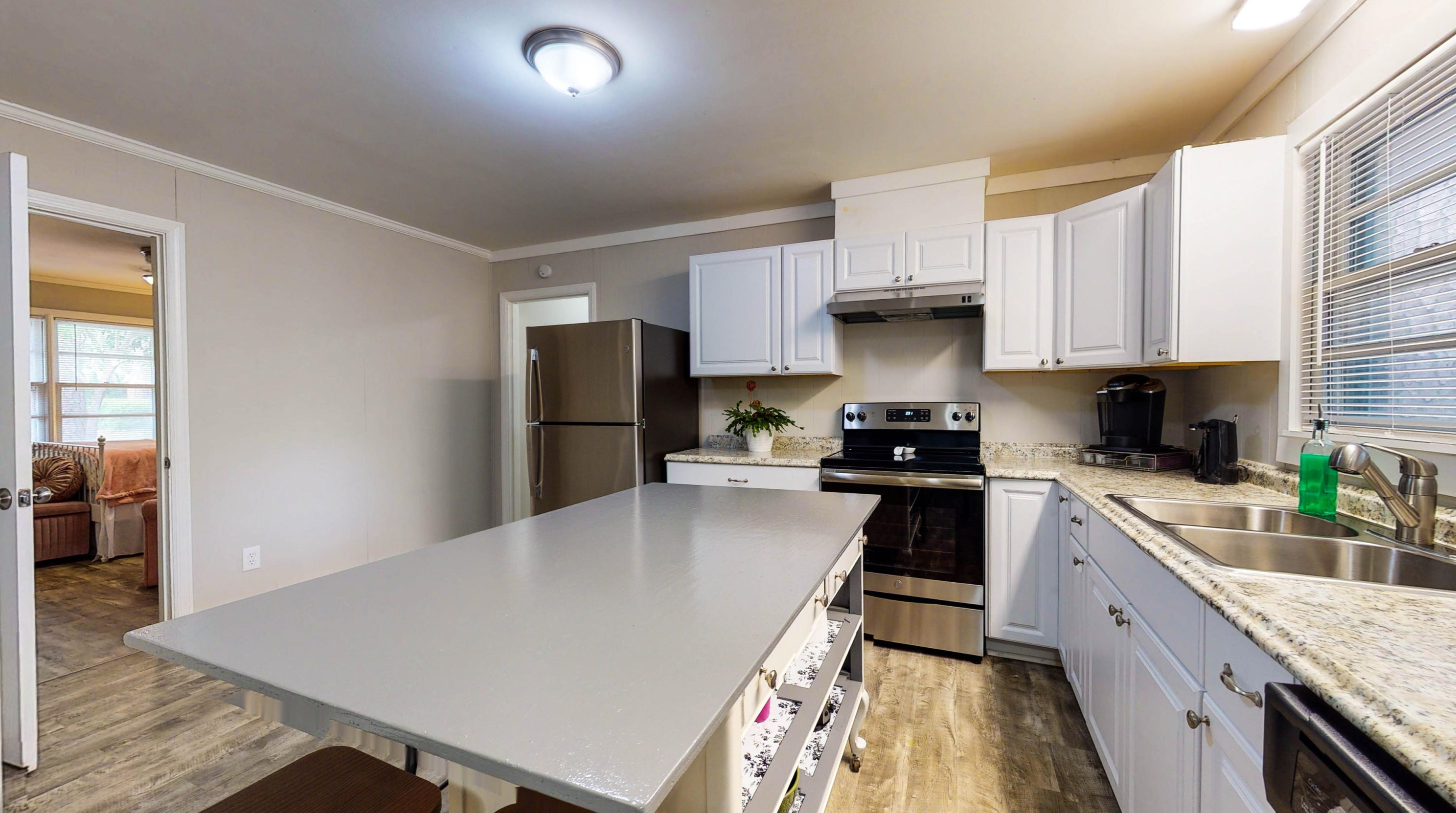 500 Haynes St, Walterboro SC  29488-3220 exterior