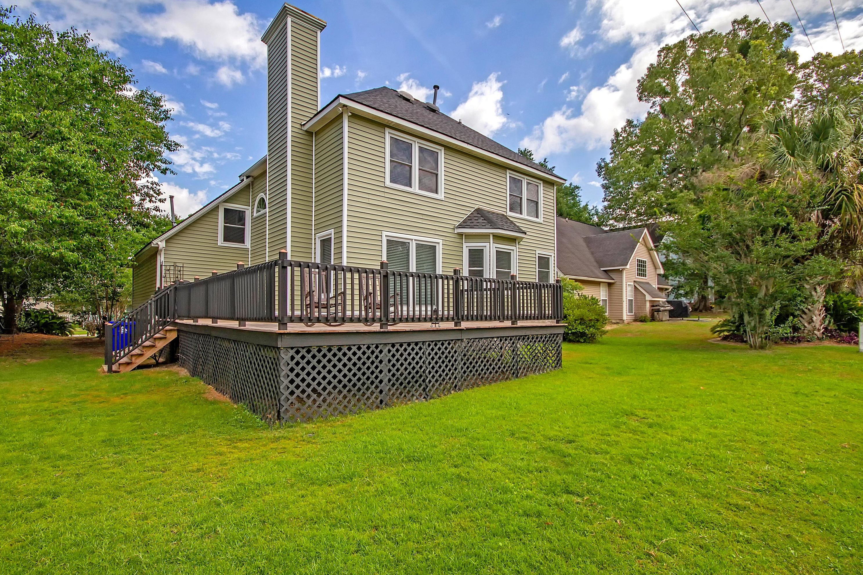 9 Oatly Cir, Charleston SC  29414-6817 exterior