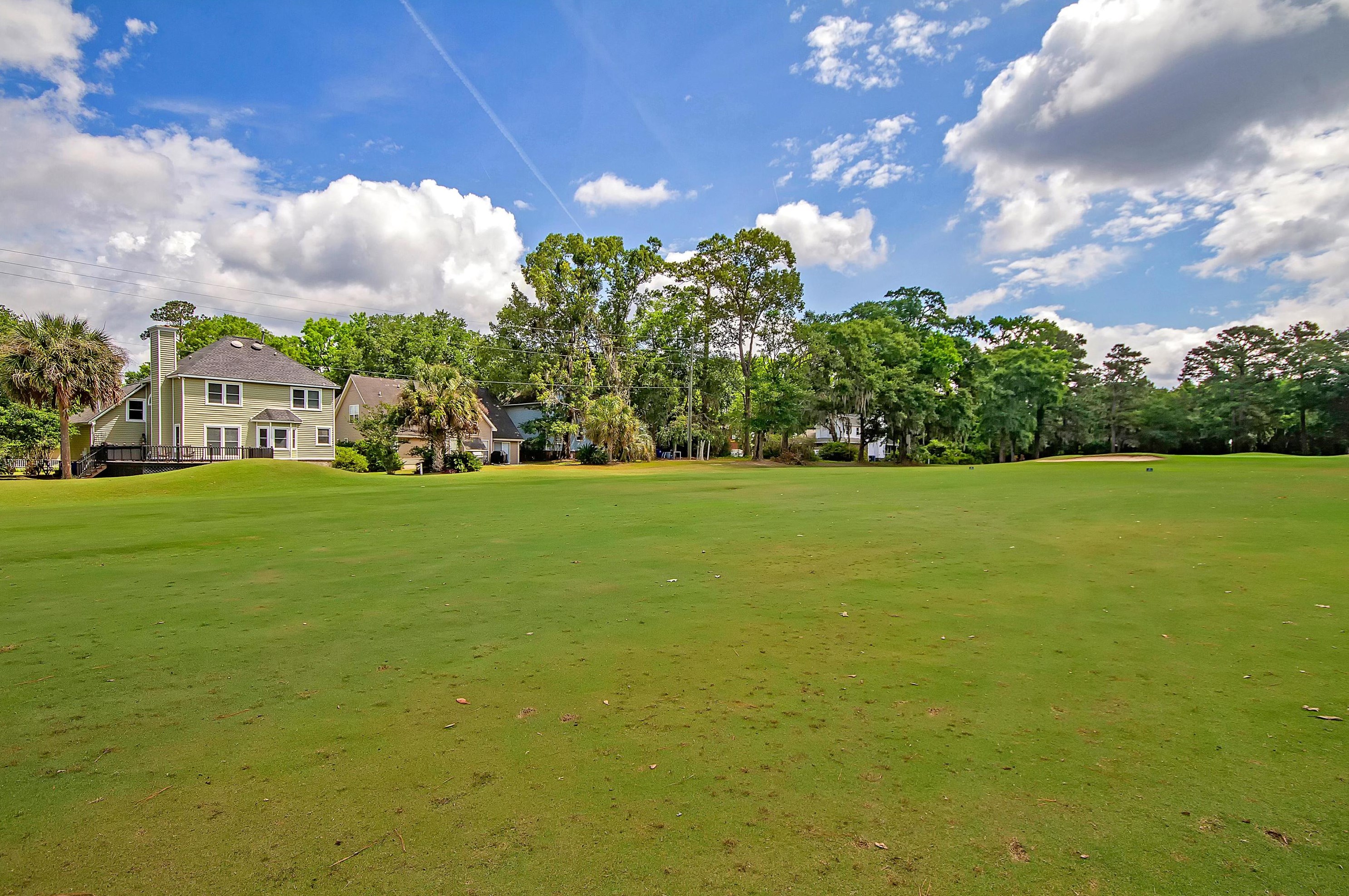 9 Oatly Cir, Charleston SC  29414-6817 exterior