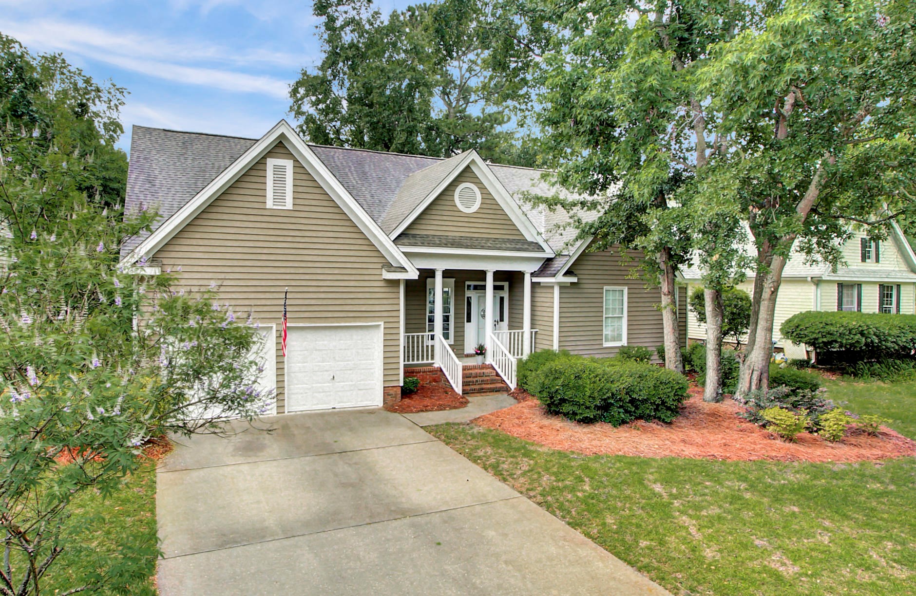 3089 Linksland Rd, Mount Pleasant, SC 29466-6907
