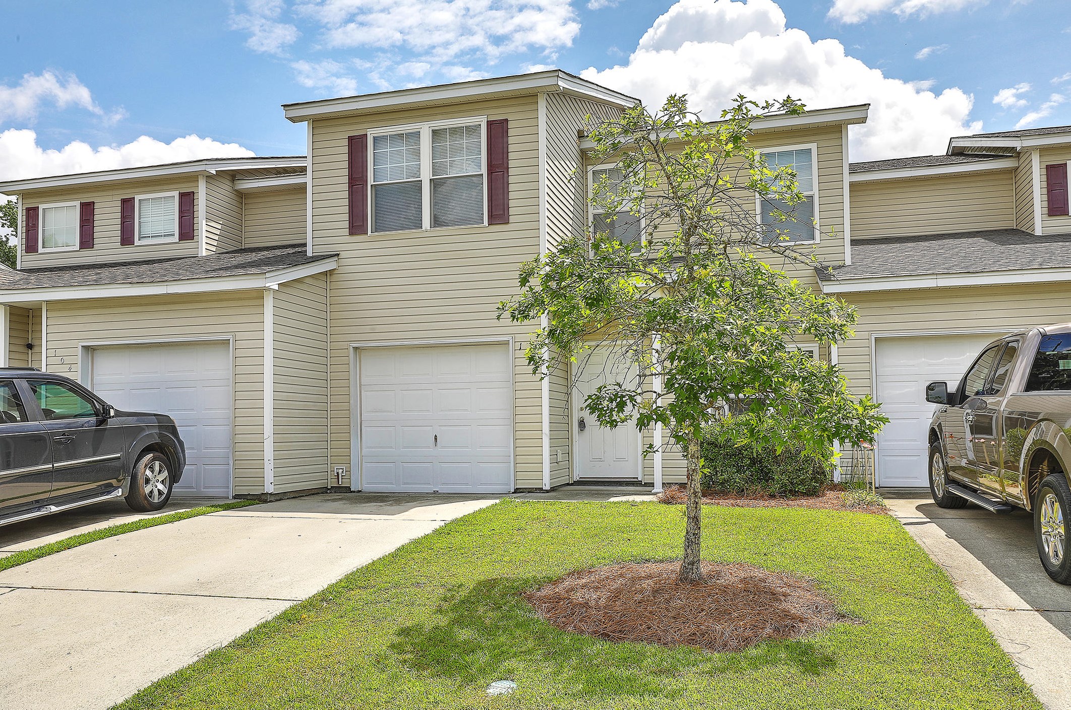 102 Spanish Oaks Ln, Ladson, SC 29456