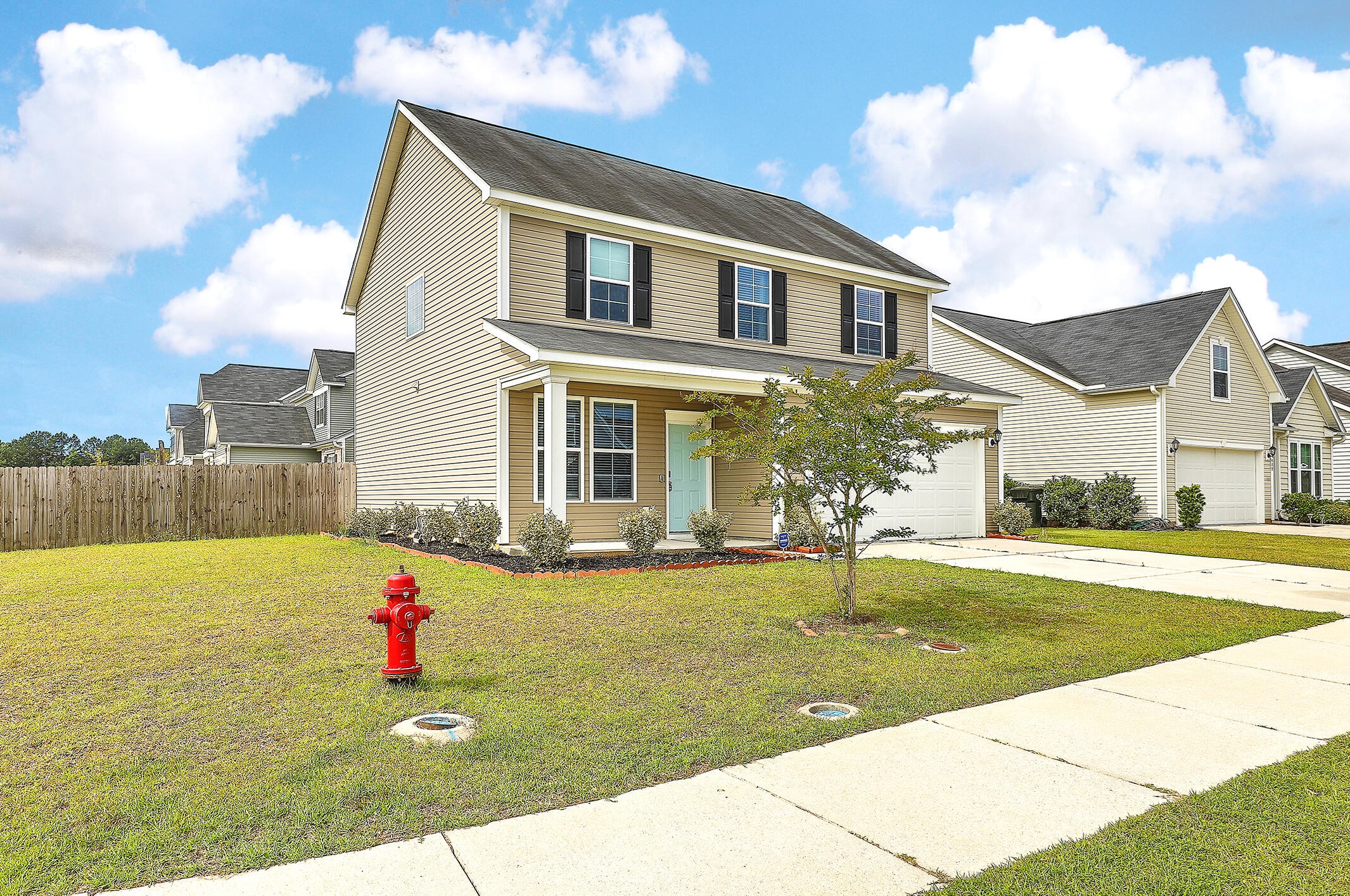 411 Gianna Ln, Charleston, SC 29445