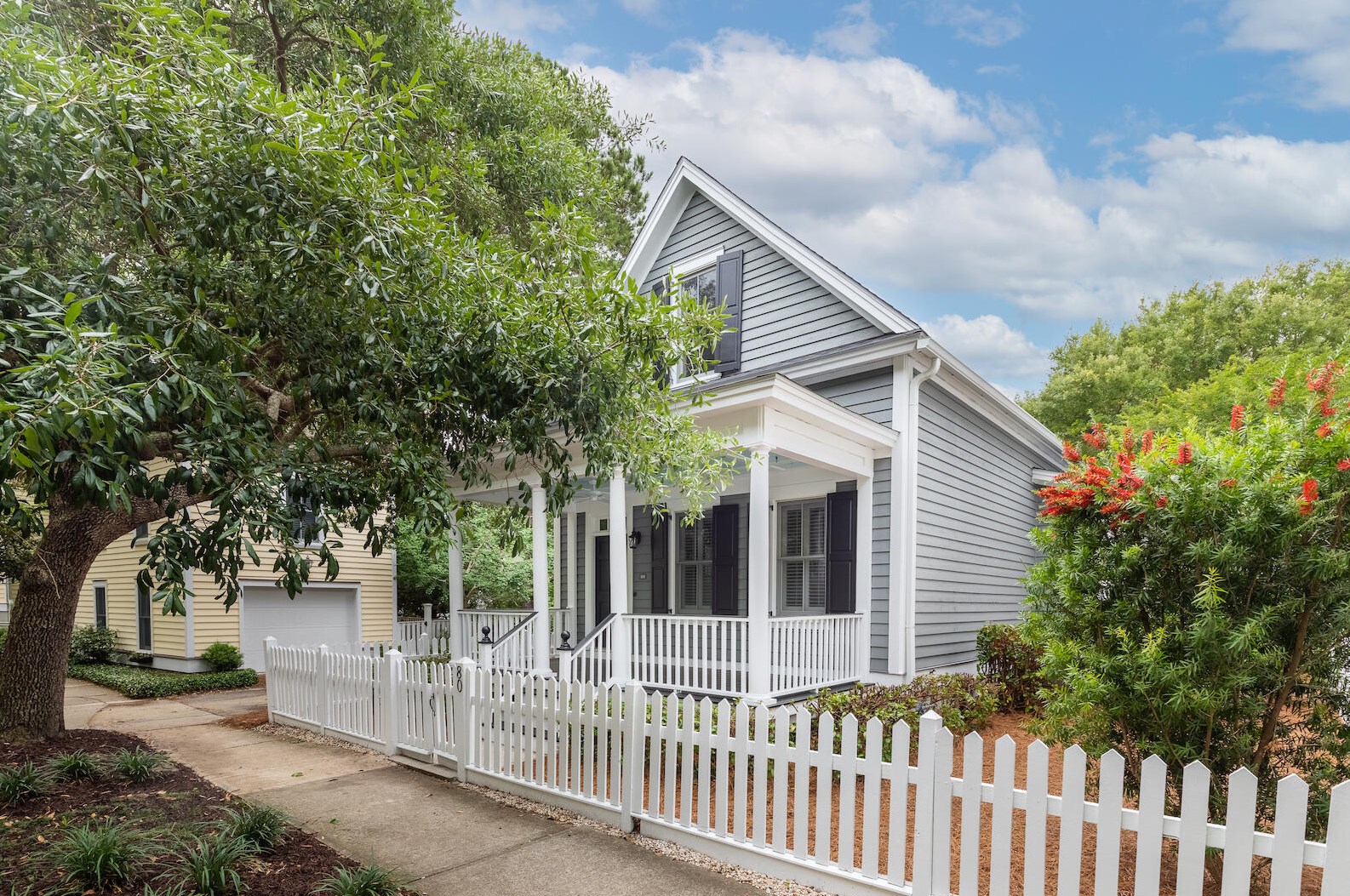 80 Sowell St, Mount Pleasant, SC 29464