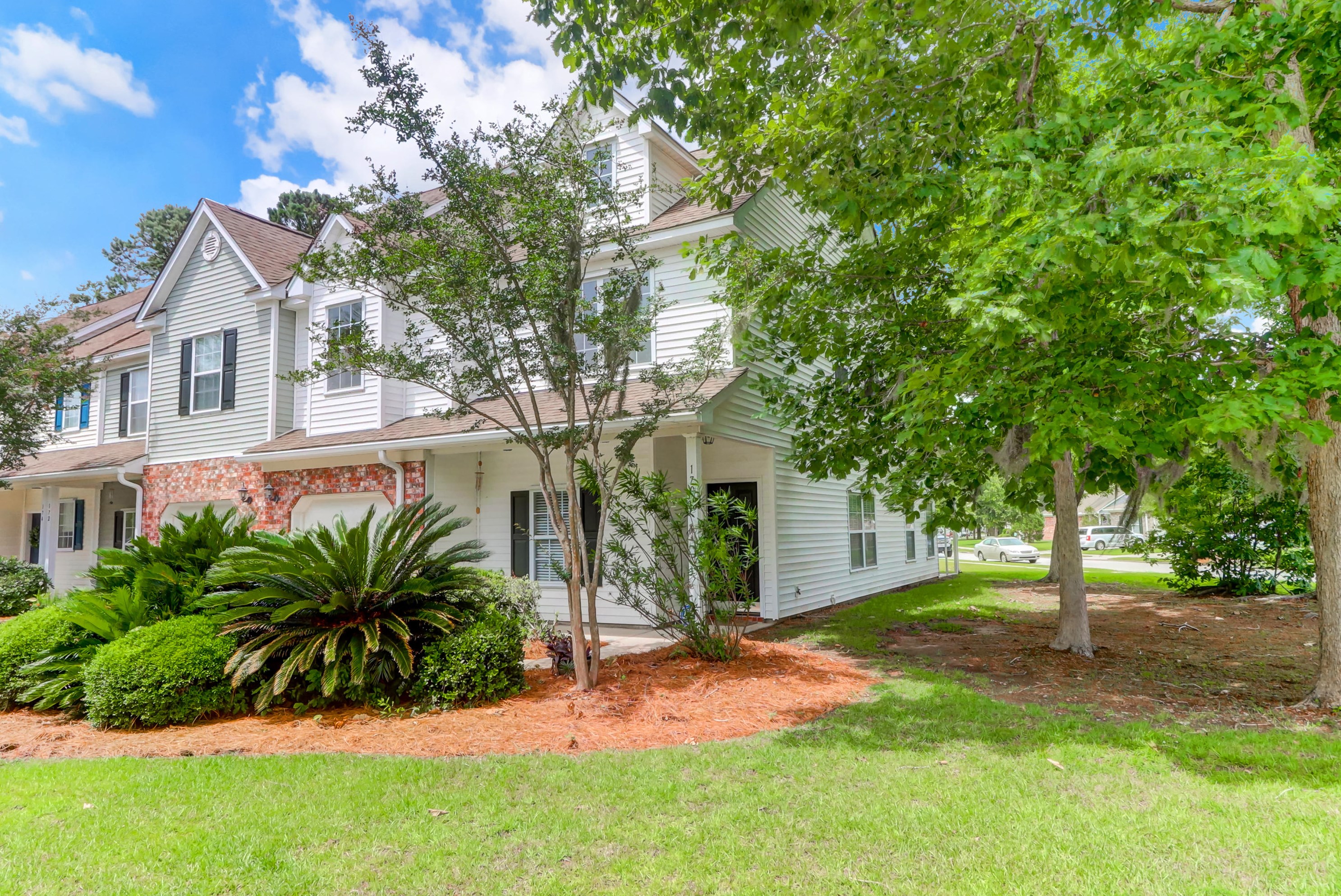 170 Dorothy Dr, Charleston, SC 29414-9200