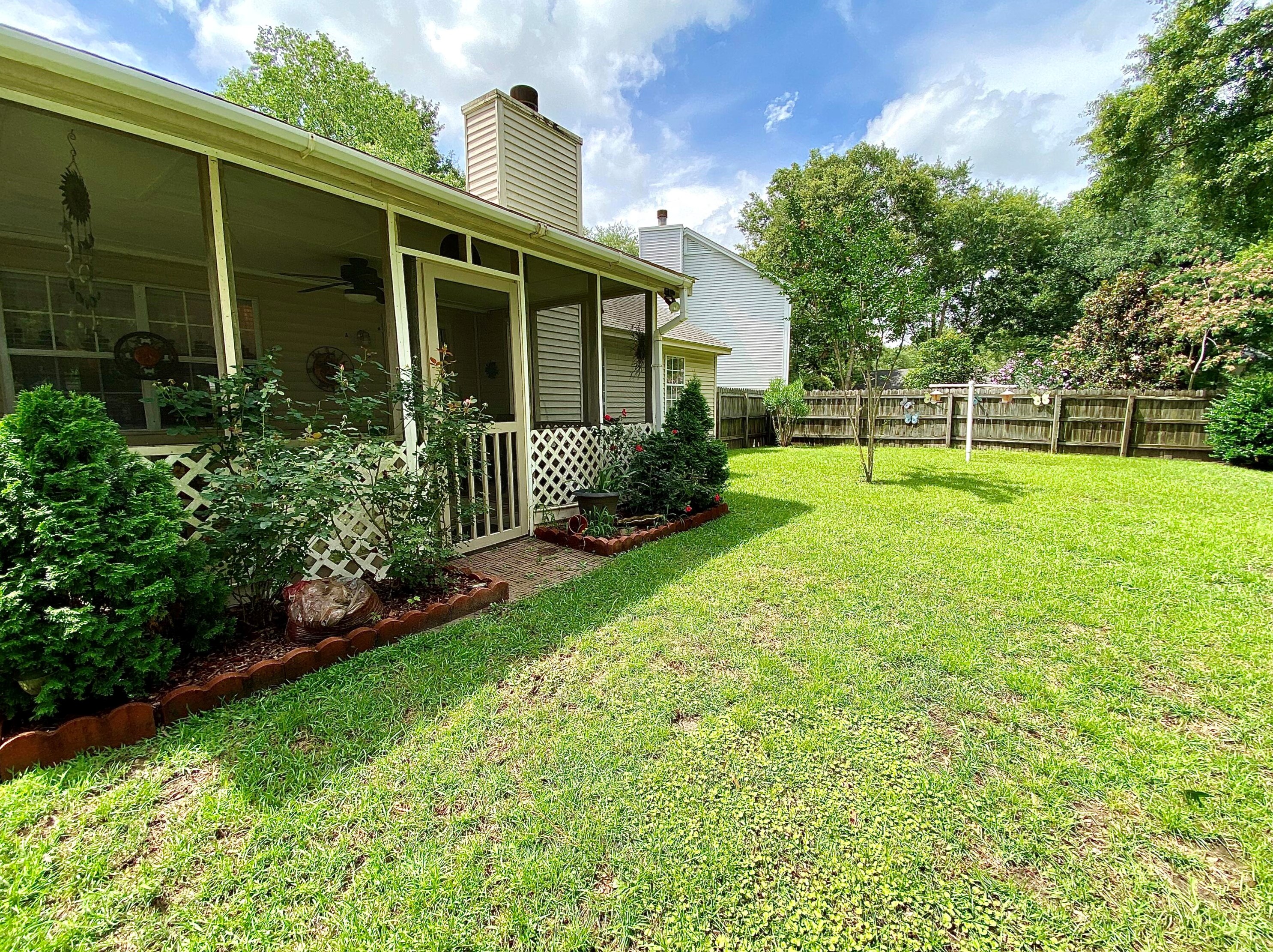 108 Saxton Ct, Charleston, SC 29445-5400