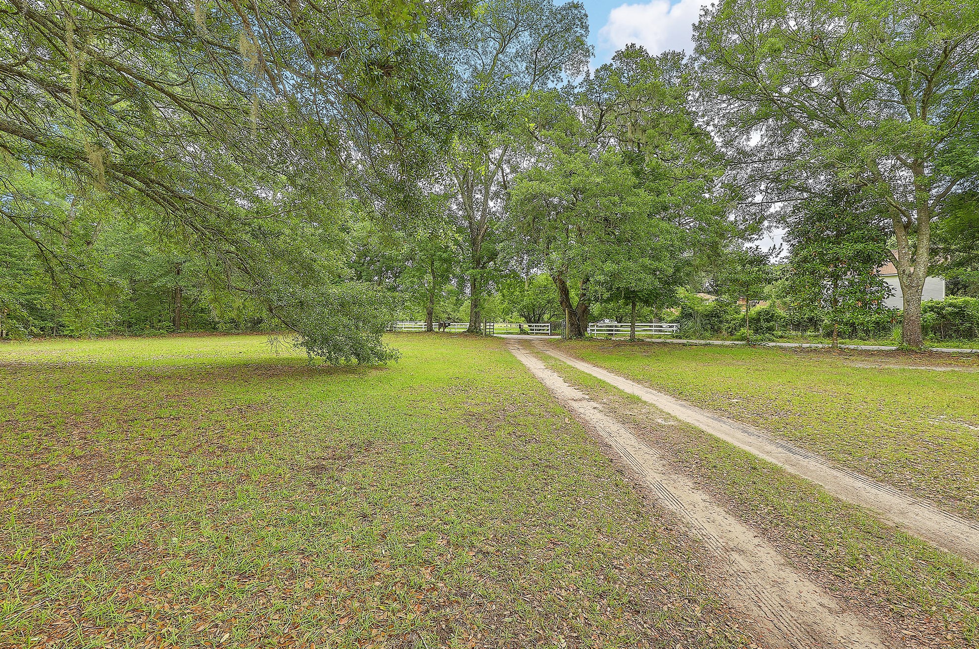 7020 Old Jacksonboro Rd, Ravenel, SC 29470