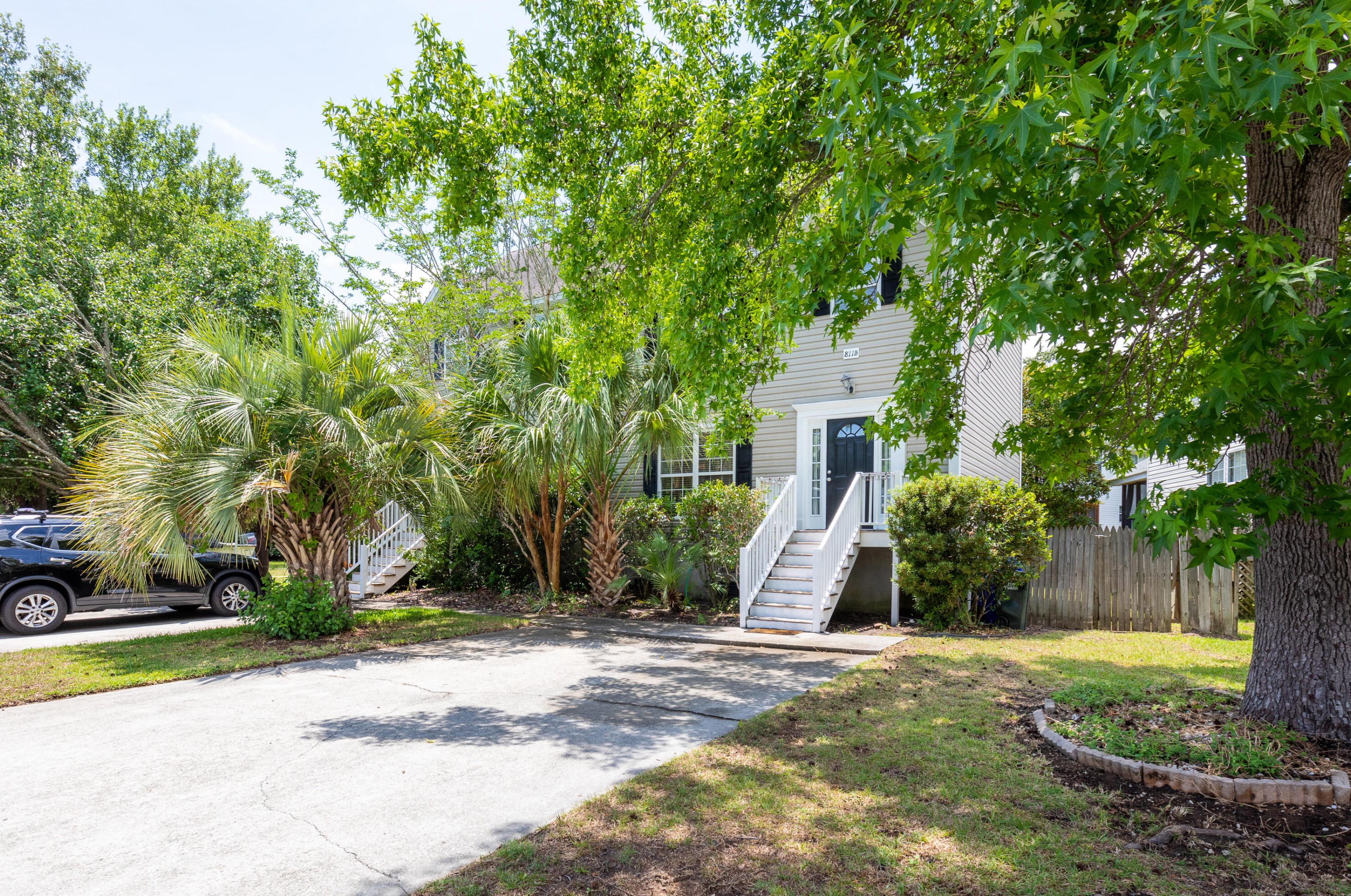 811 Harbor Place Dr, Charleston SC  29412-4359 exterior