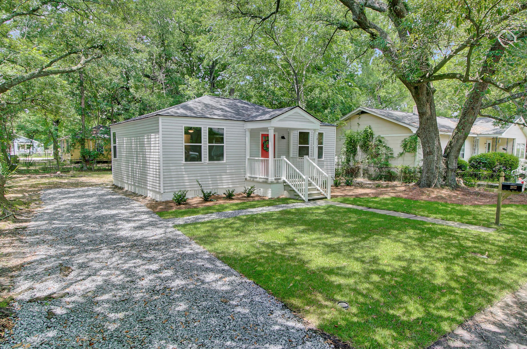 2812 Houston St, Charleston, SC 29405-8630