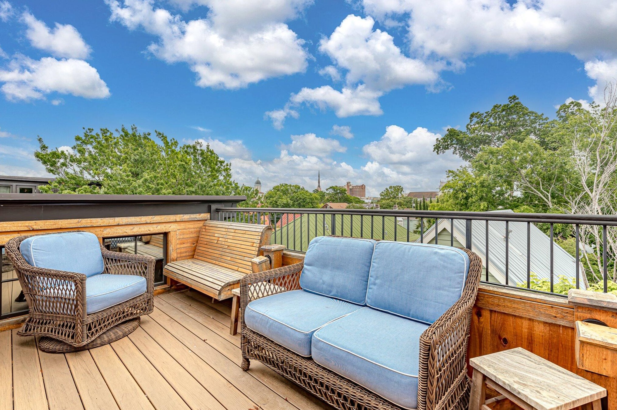 21 Corinne St, Charleston SC  29403-6191 exterior