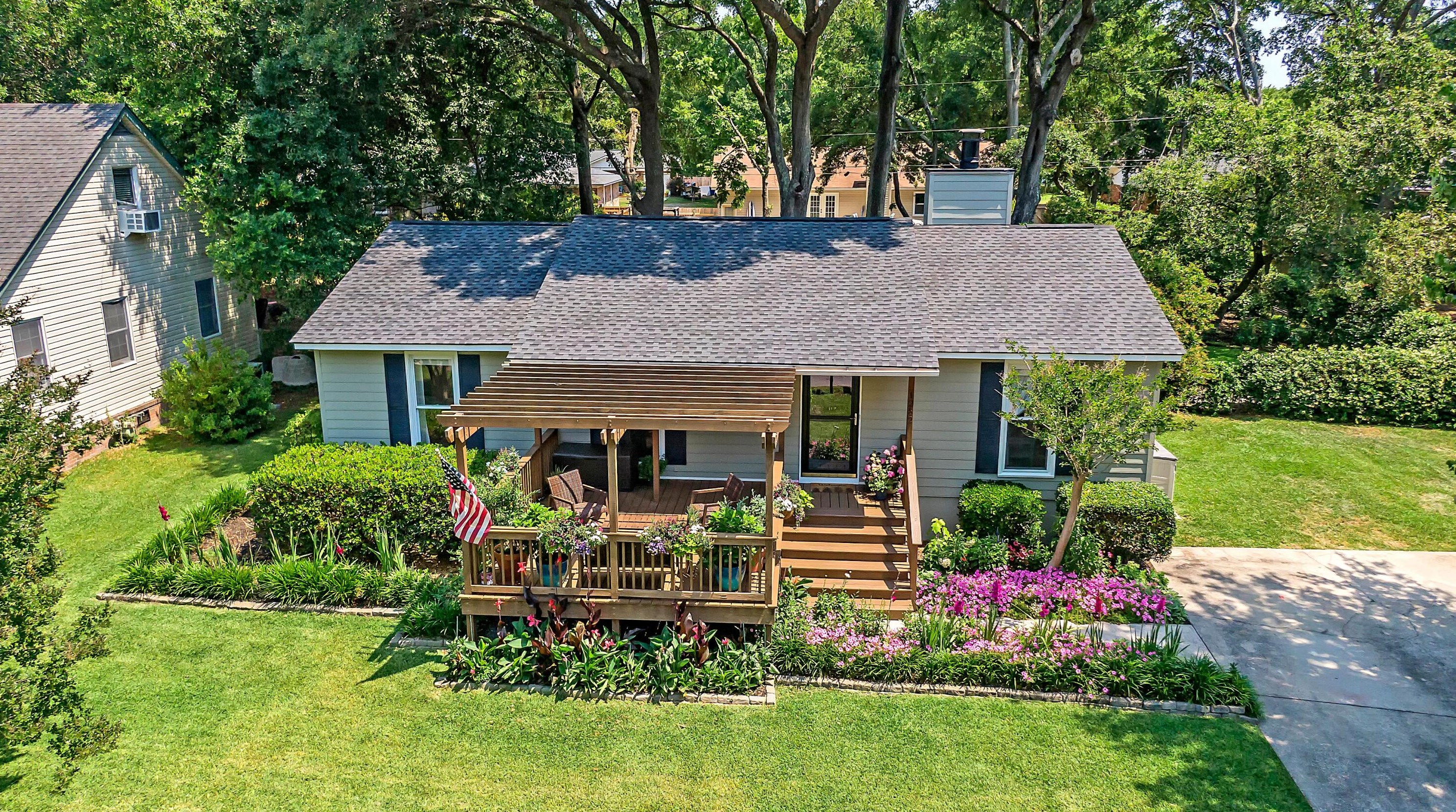 1252 Driftwood Dr, Charleston, SC 29412-9761