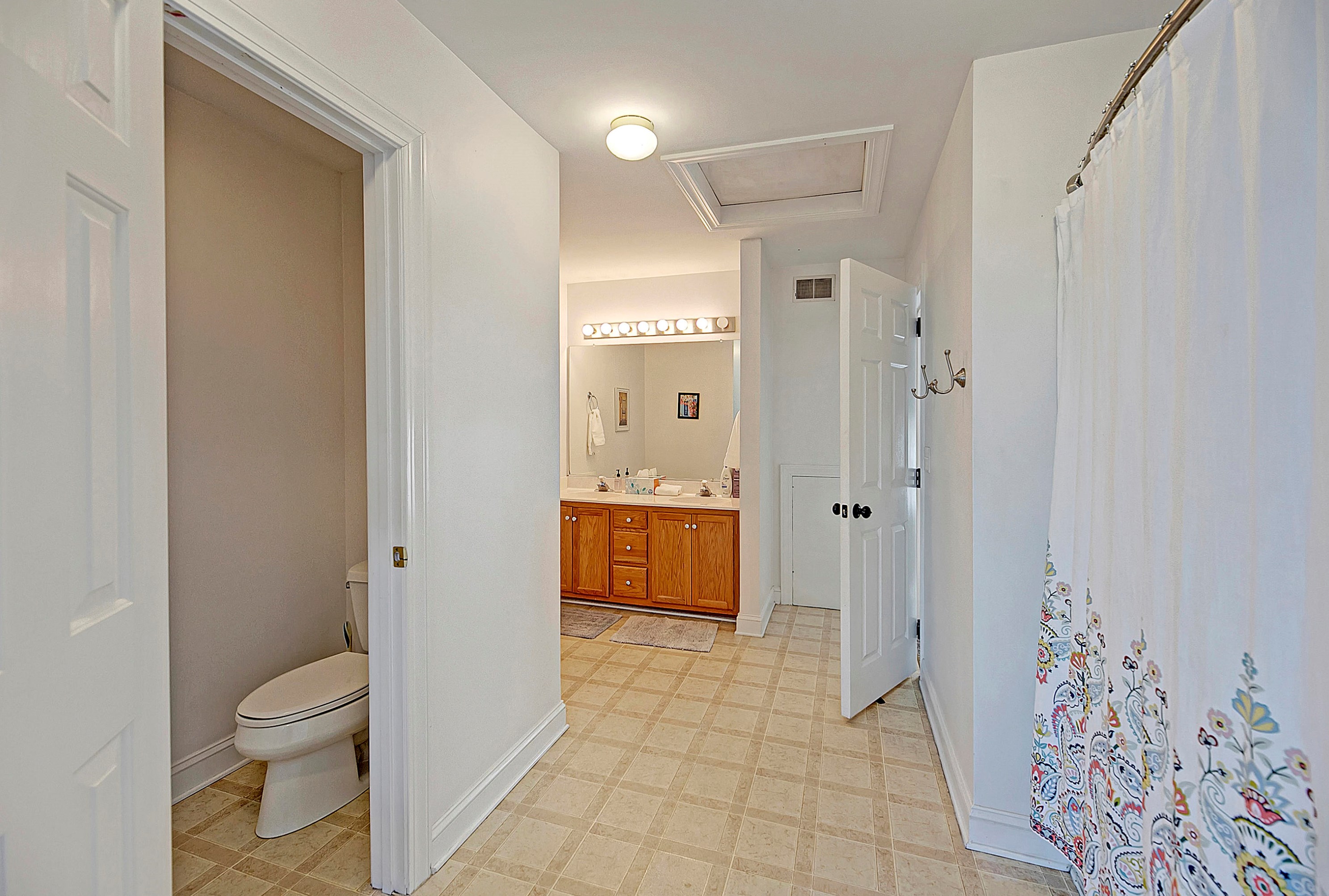 39 Spring St, Charleston SC  29403-5416 exterior