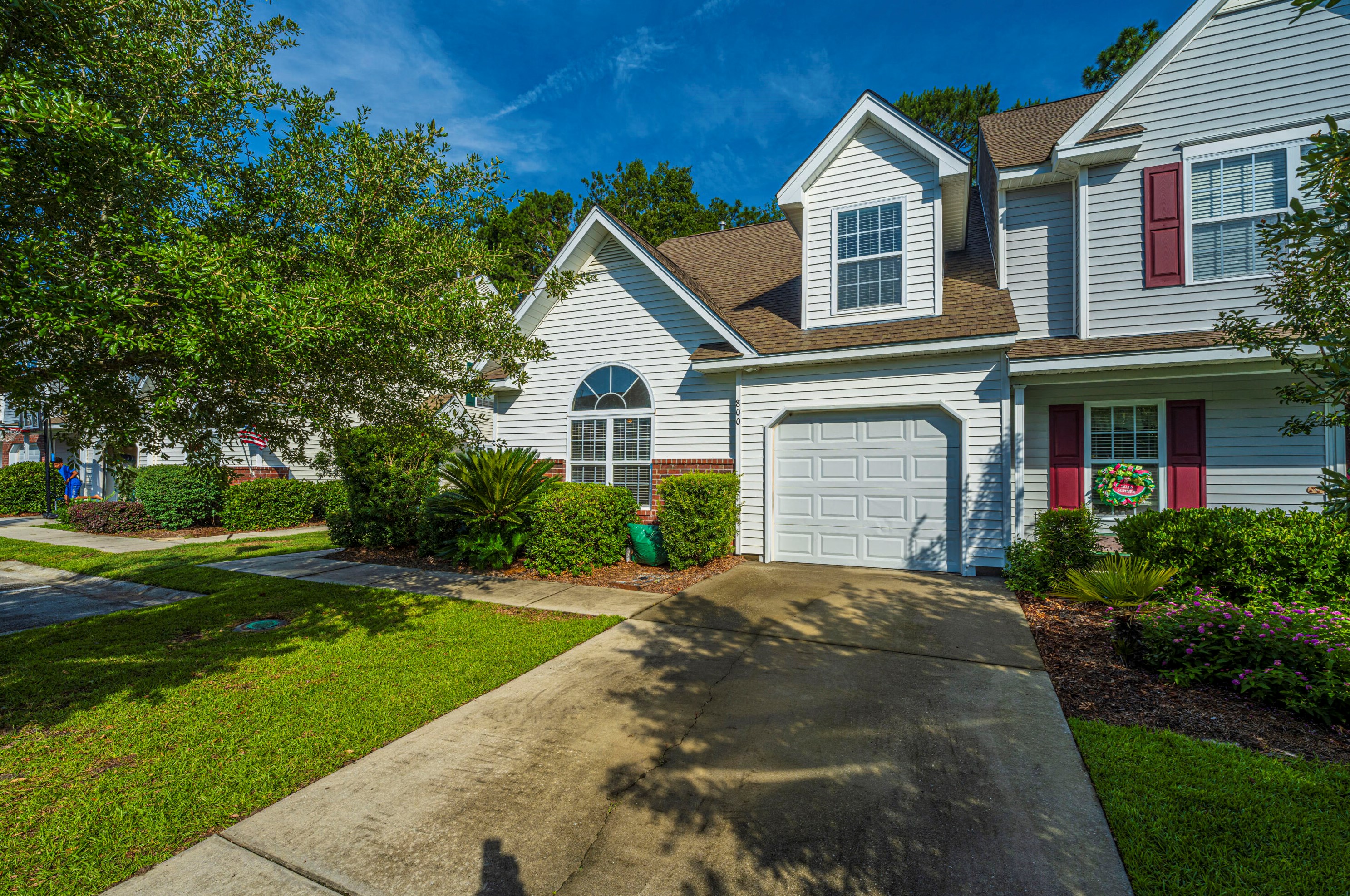 800 Buckthorn Cir, Summerville, SC 29483-1670