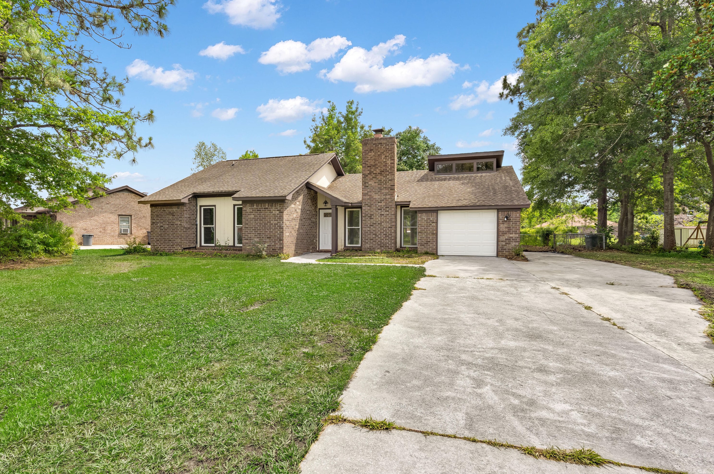 103 Kershaw Rd, Summerville, SC 29483-1997
