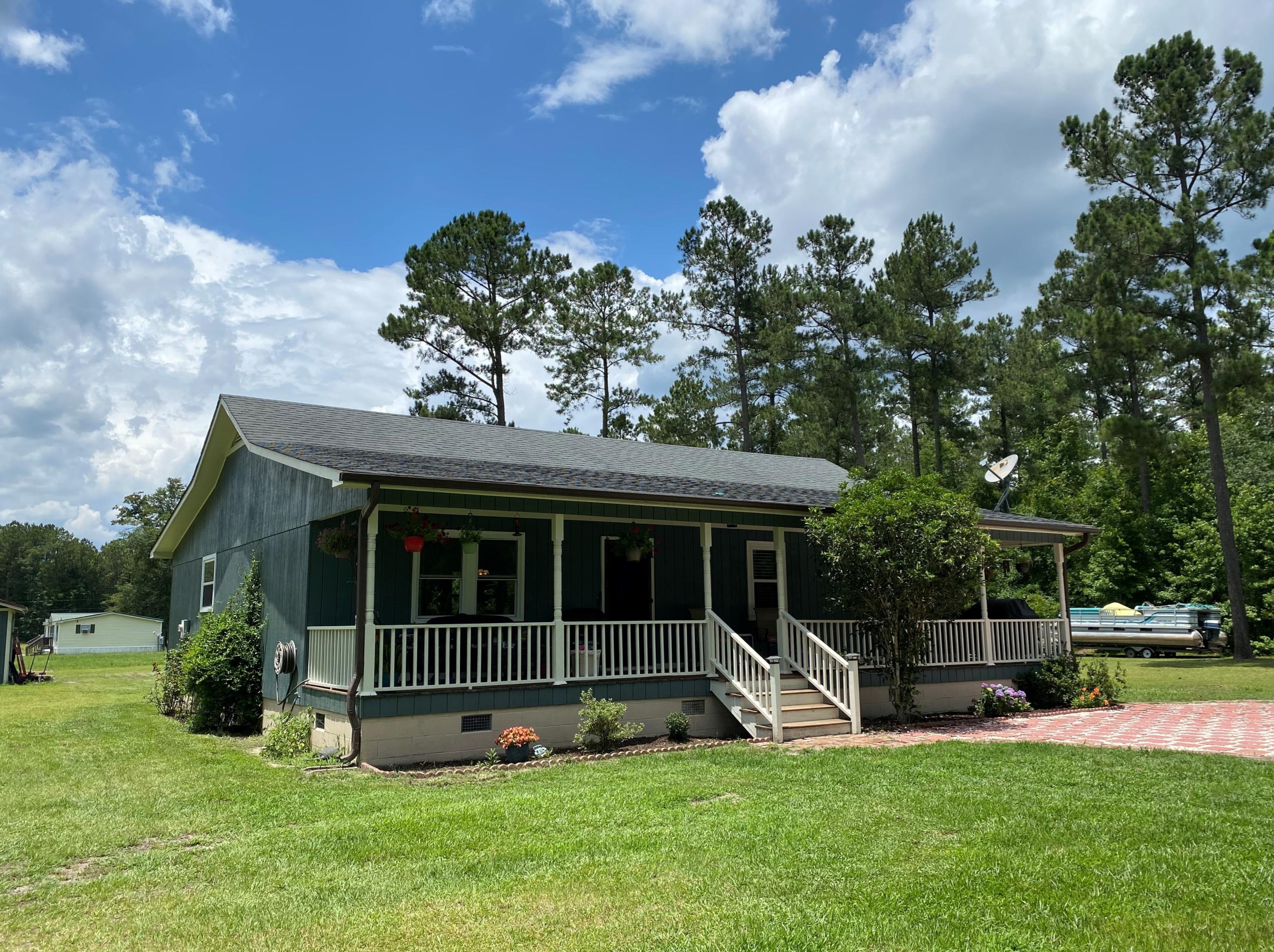120 Wirsching Ln, Walterboro, SC 29488-6421