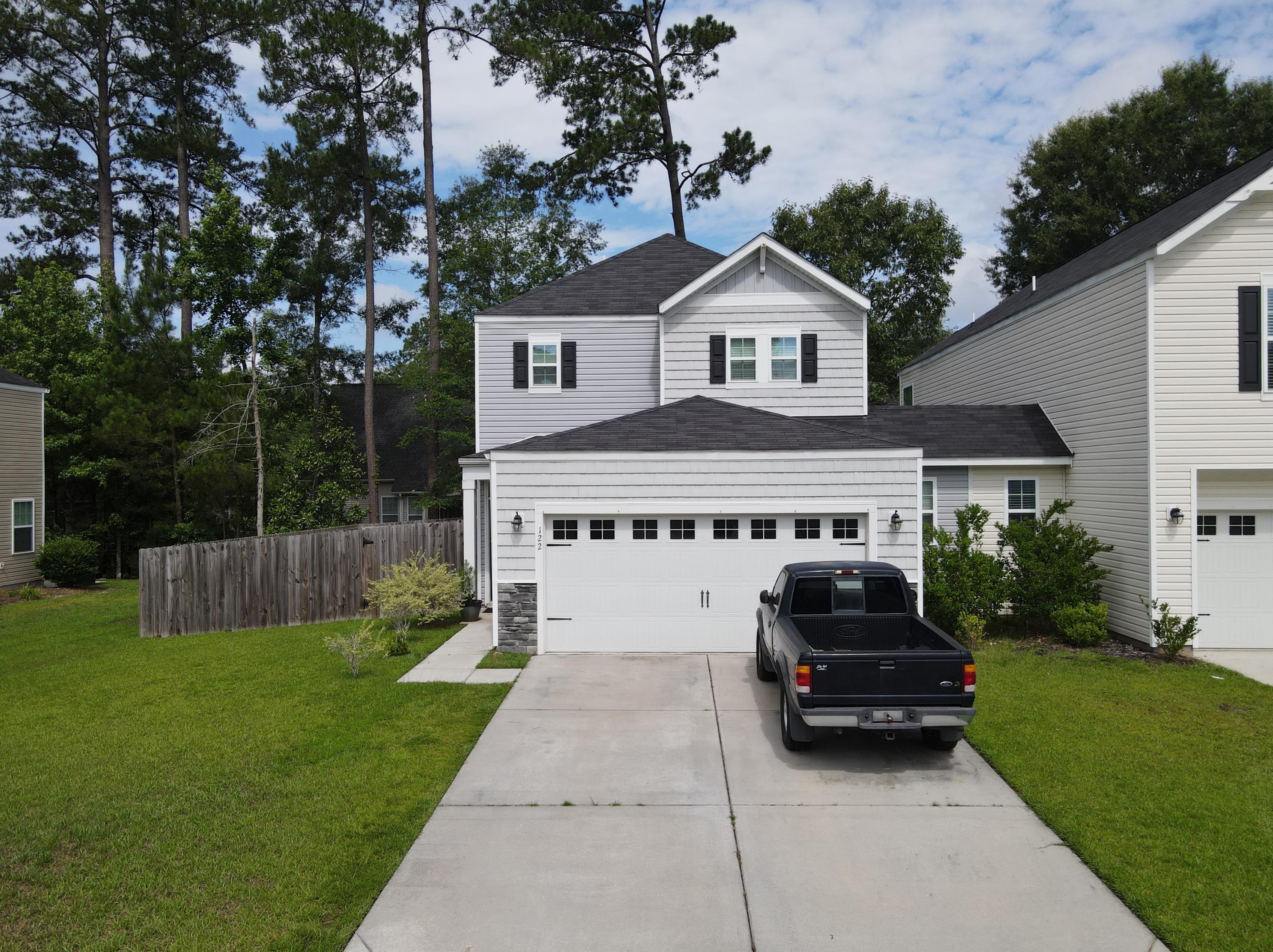 122 Dream St, Summerville, SC 29483-5592