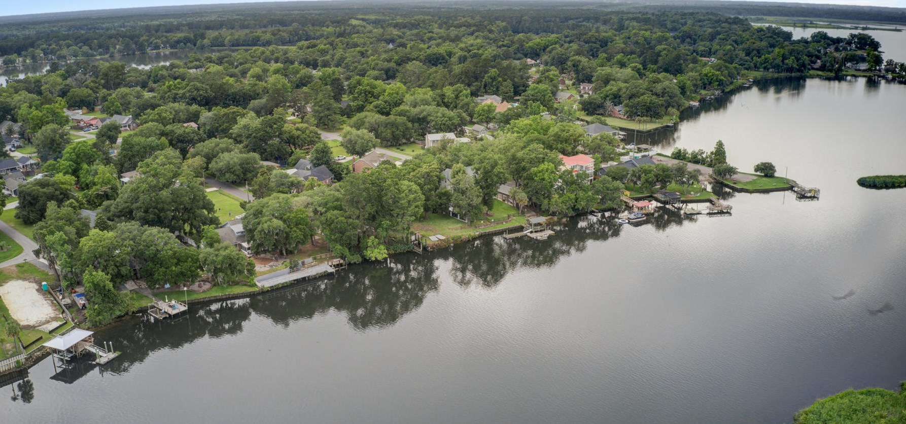 1810 Widgeon Rd, Moncks Corner SC  29461-7059 exterior