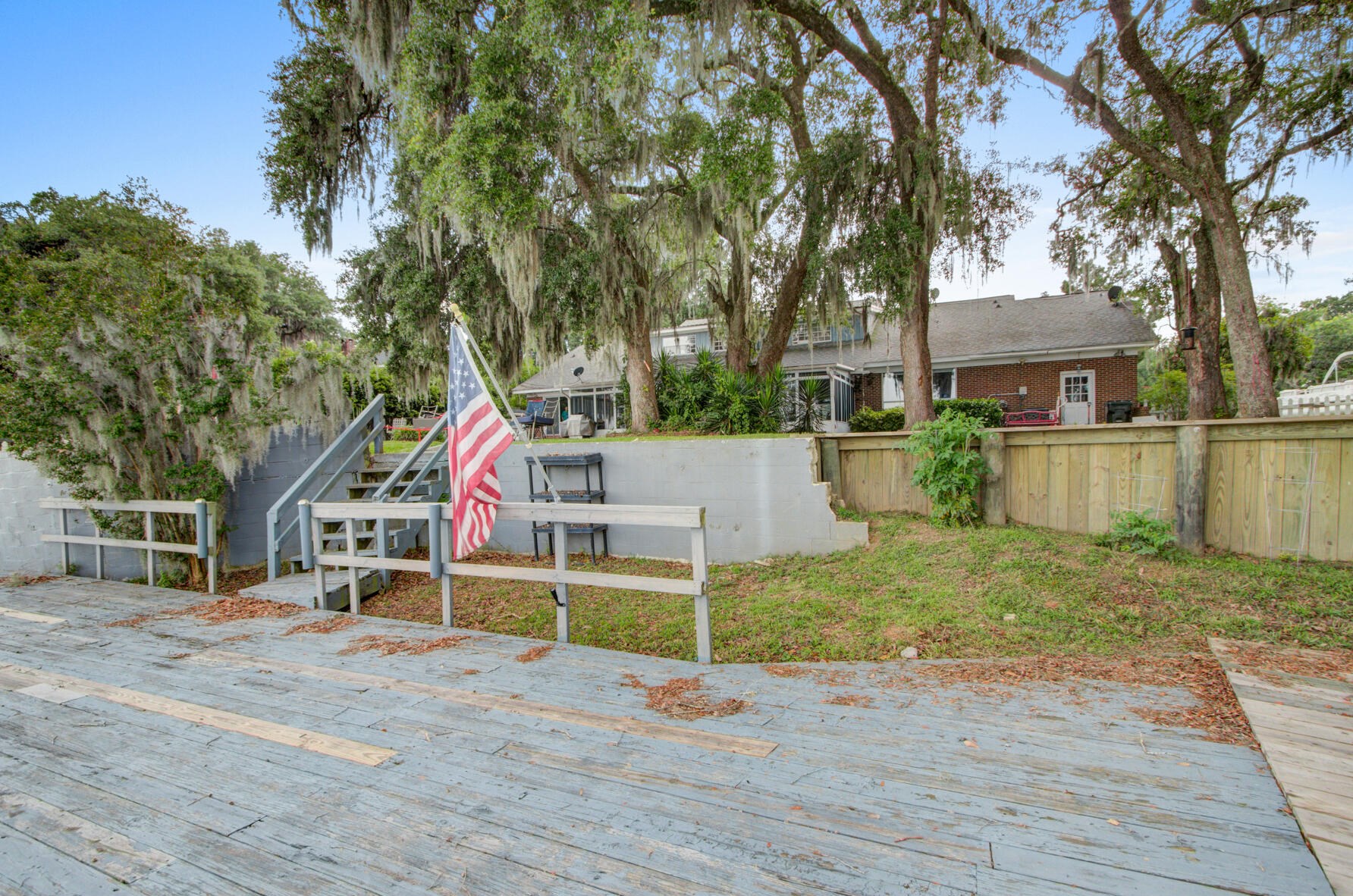 1810 Widgeon Rd, Moncks Corner SC  29461-7059 exterior