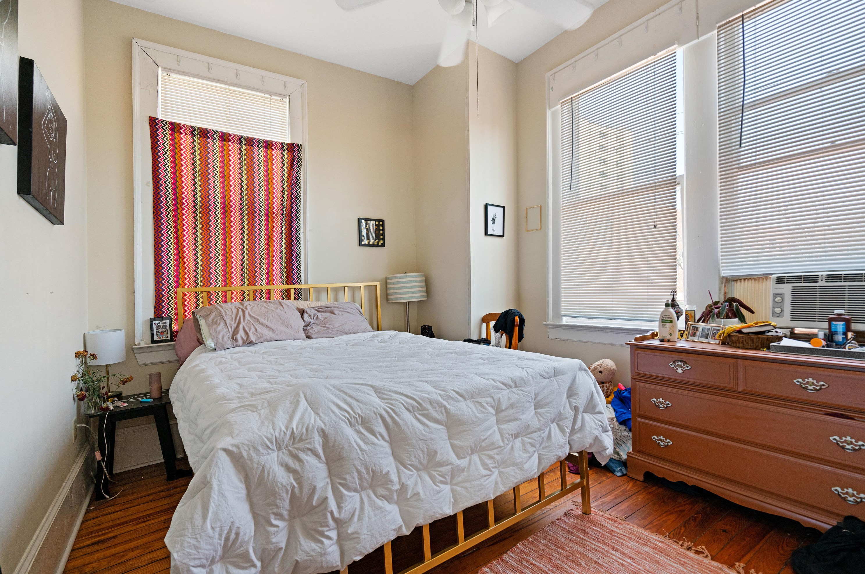 135 Ashley Ave, Charleston SC 29401-1804 exterior