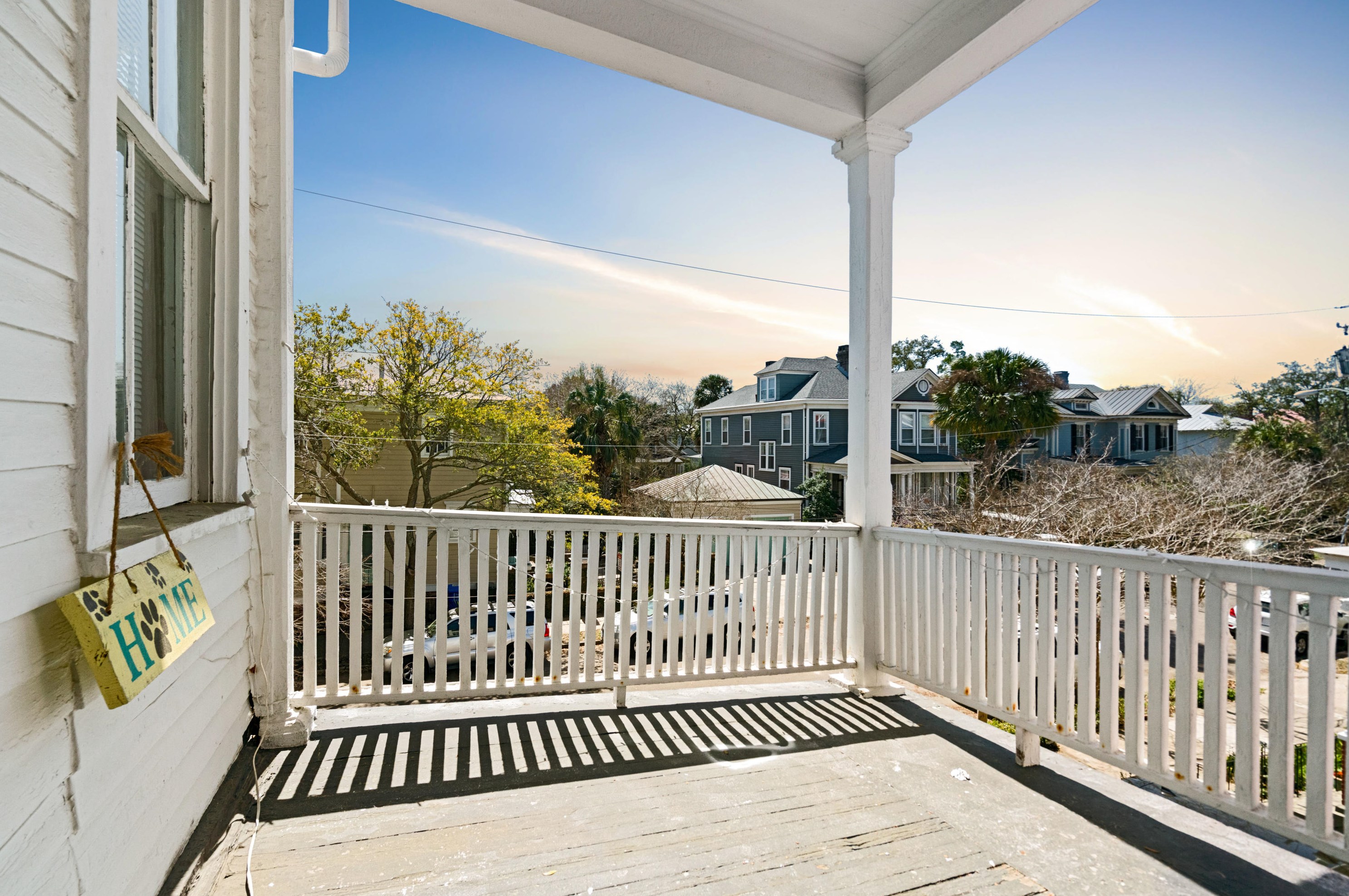 135 Ashley Ave, Charleston SC 29401-1804 exterior