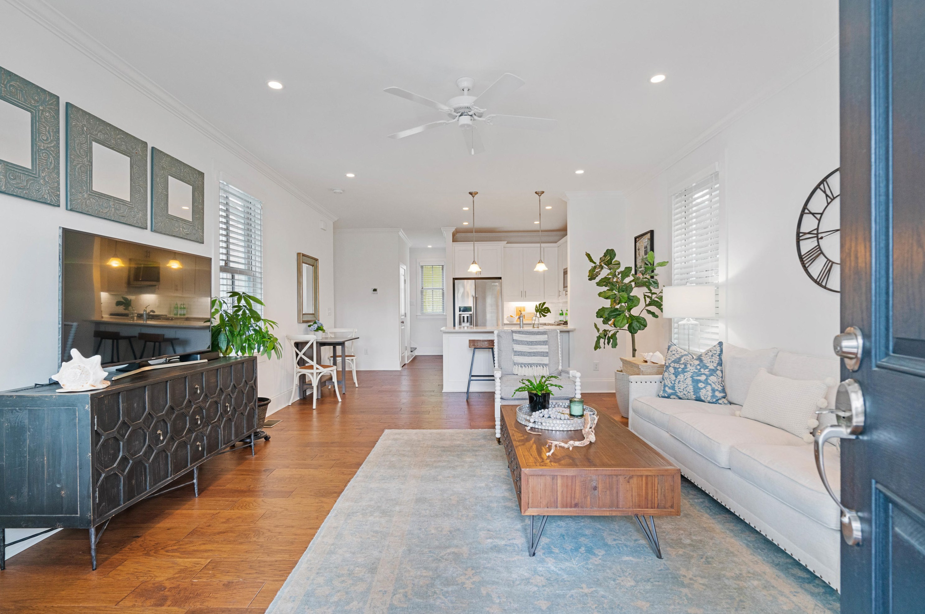 26 Dereef Ct, Charleston SC  29403-6002 exterior