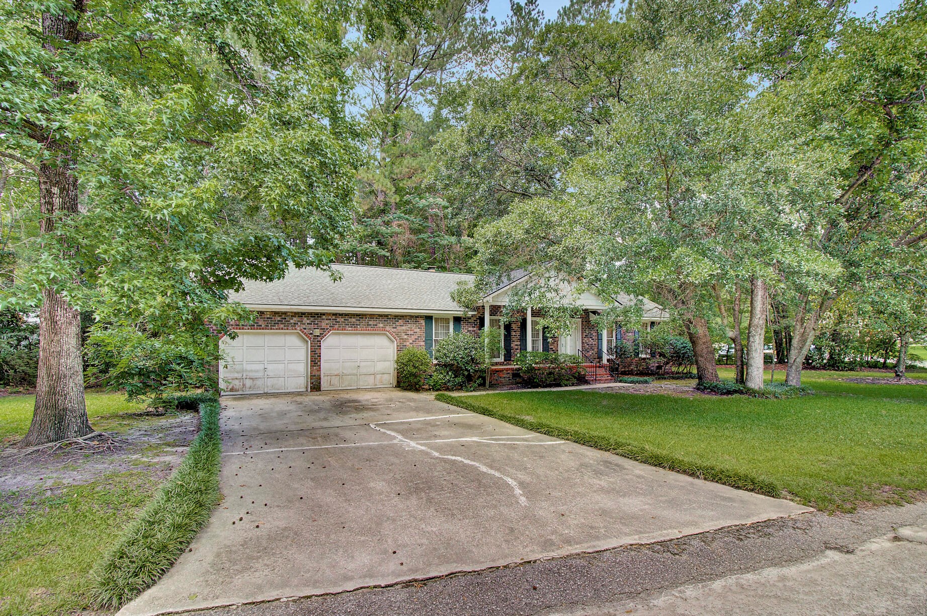 114 Retriever Ln, Summerville, SC 29485-4831