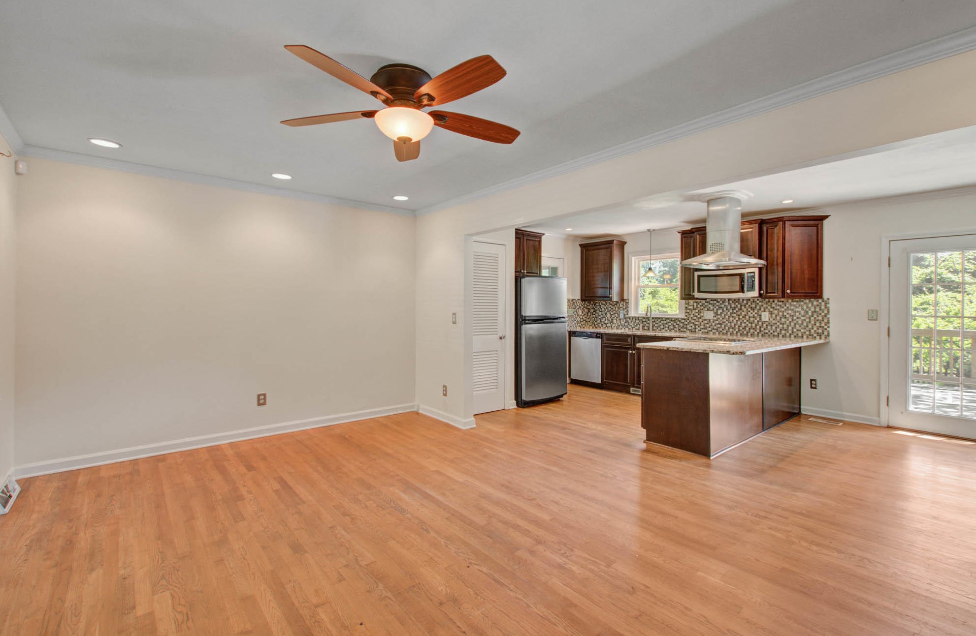 853 Fred St, Charleston SC  29412-5001 exterior