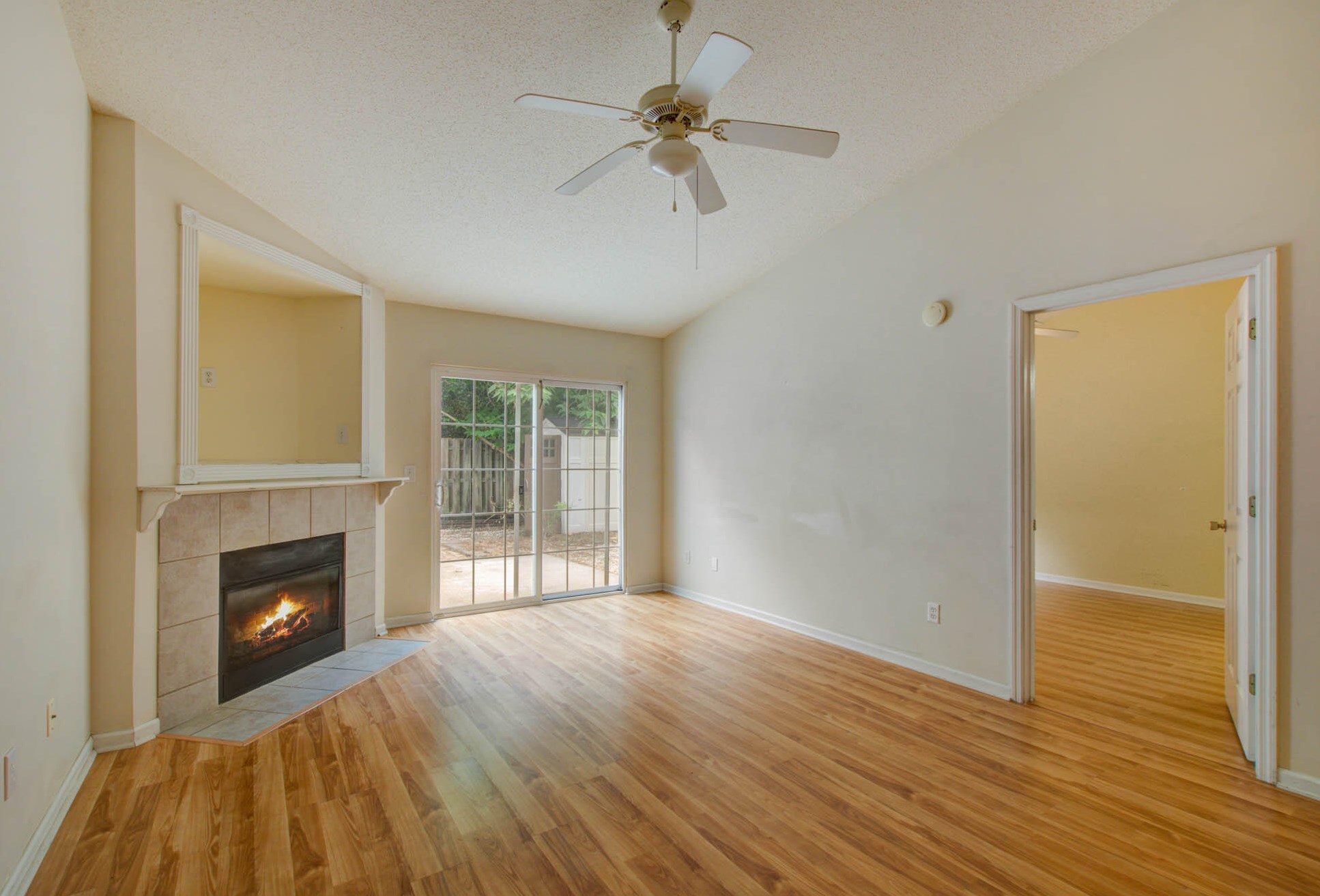 1543 Blaze Ln, Charleston, SC 29412-8653