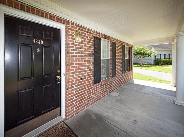 4849 Habersham Ln, Summerville, SC 29485-8579